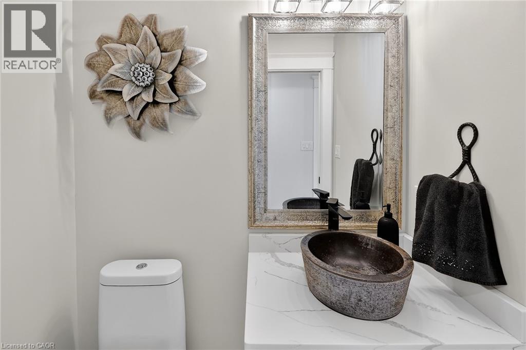 51 Park Road S, Grimsby, Ontario  L3M 4E7 - Photo 32 - 40805716