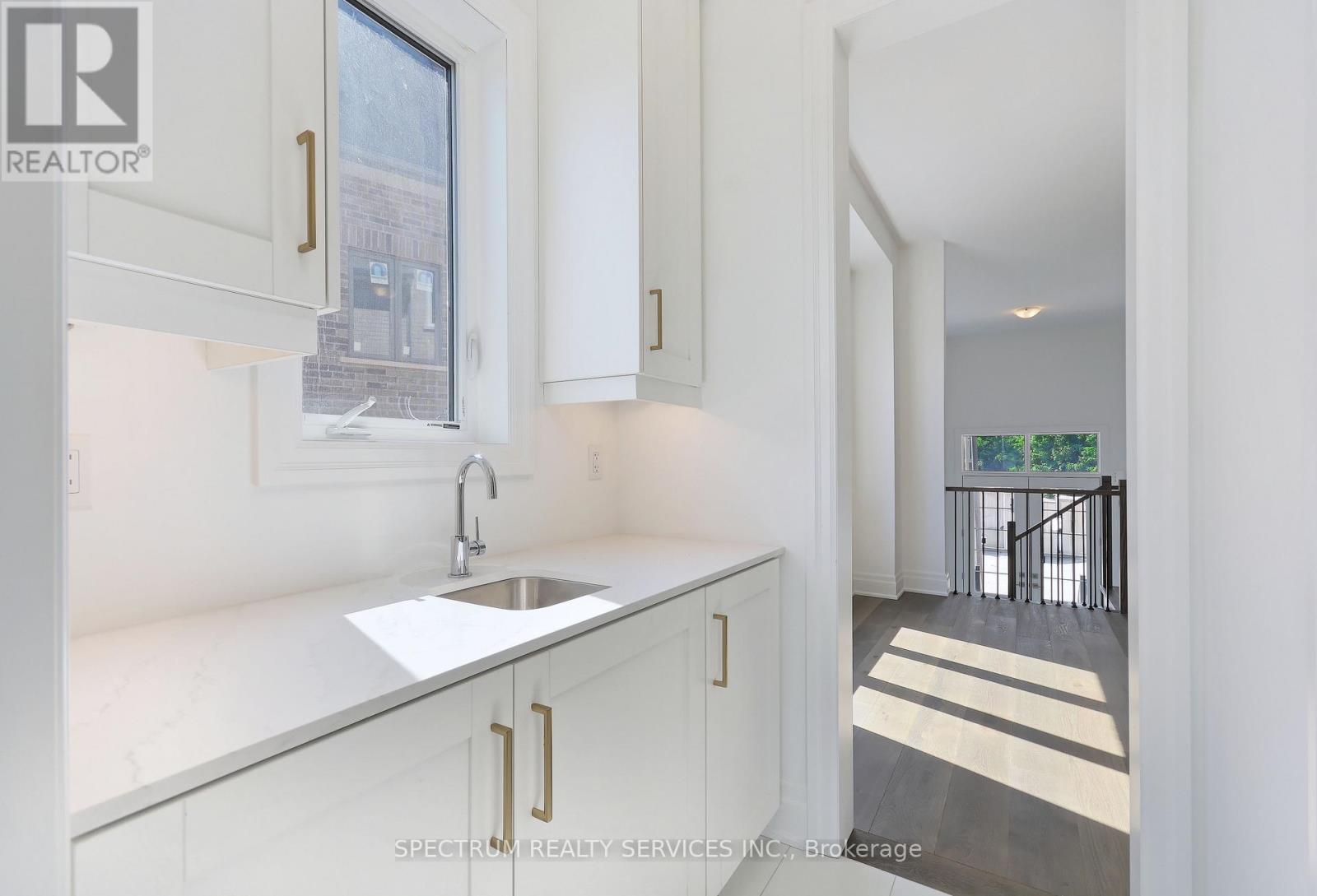 19 Swamp Sparrow Court, Caledon, Ontario  L7C 4M7 - Photo 10 - W12796770