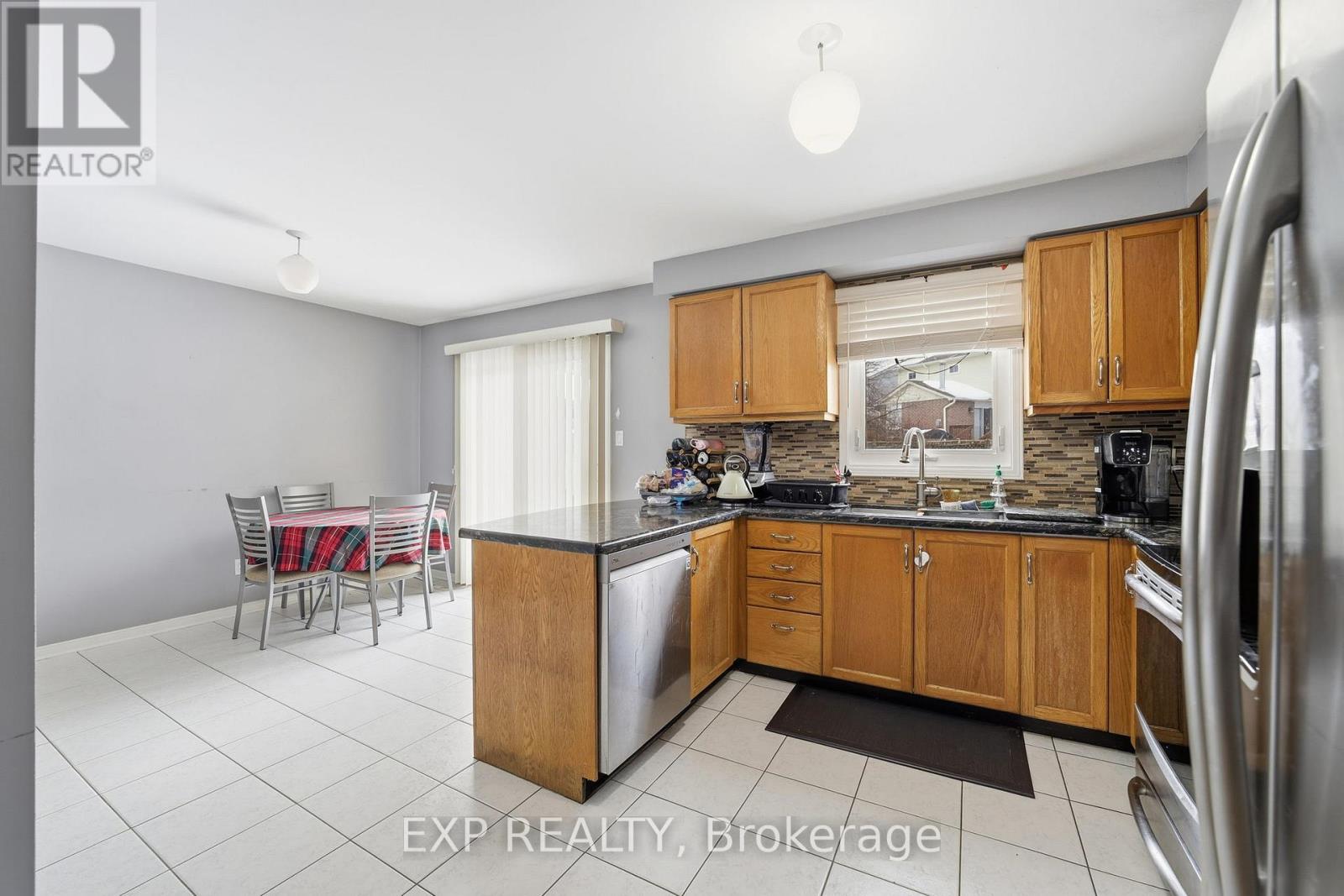 3309 Waxwing Drive, Mississauga, Ontario  L5N 5W3 - Photo 17 - W12796788