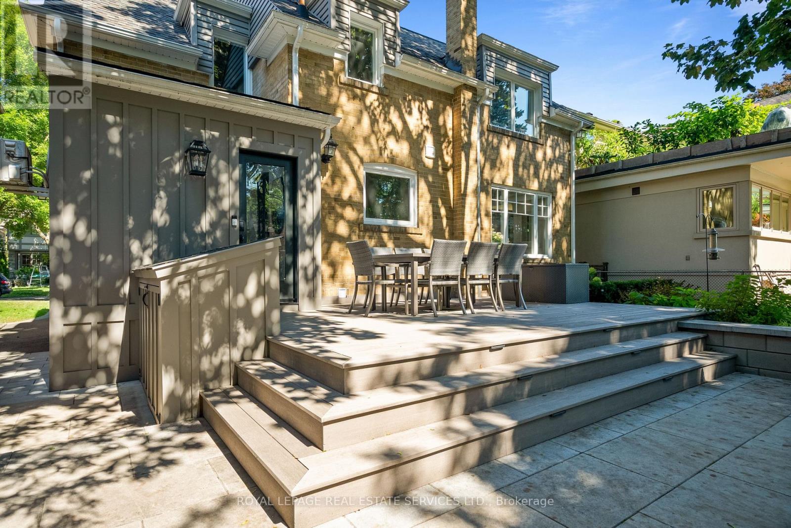 9 Ashton Manor, Toronto, Ontario  M8Y 2N6 - Photo 29 - W12796838