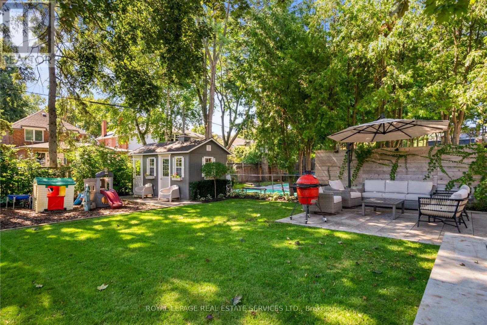 9 Ashton Manor, Toronto, Ontario  M8Y 2N6 - Photo 32 - W12796838