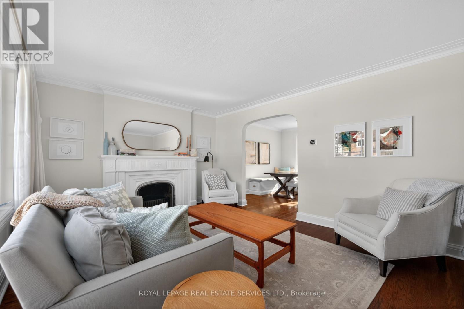 9 Ashton Manor, Toronto, Ontario  M8Y 2N6 - Photo 4 - W12796838