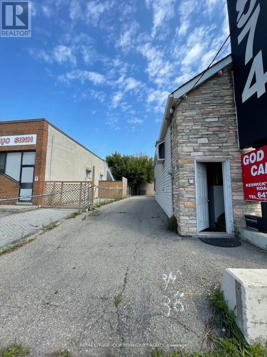 1874 Wilson Avenue, Toronto, Ontario  M9M 1A5 - Photo 3 - W12796850