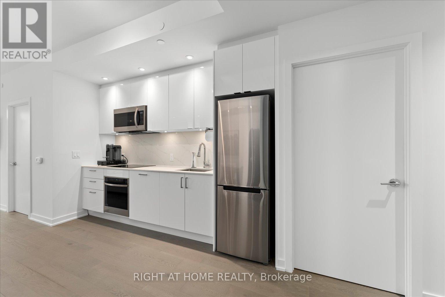 2011 - 1928 Lake Shore Boulevard W, Toronto, Ontario  M6S 0B1 - Photo 19 - W12796868