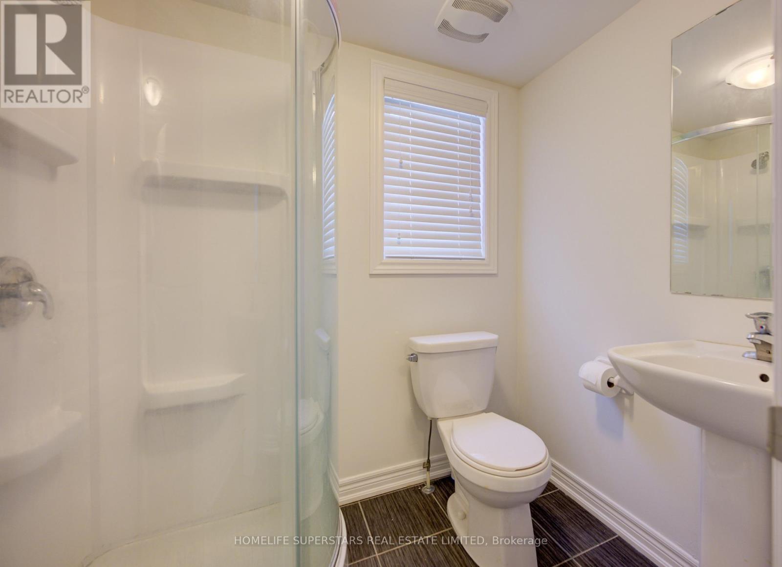 40 - 9 Aspen Hills Road, Brampton, Ontario  L6Y 6E3 - Photo 8 - W12796878