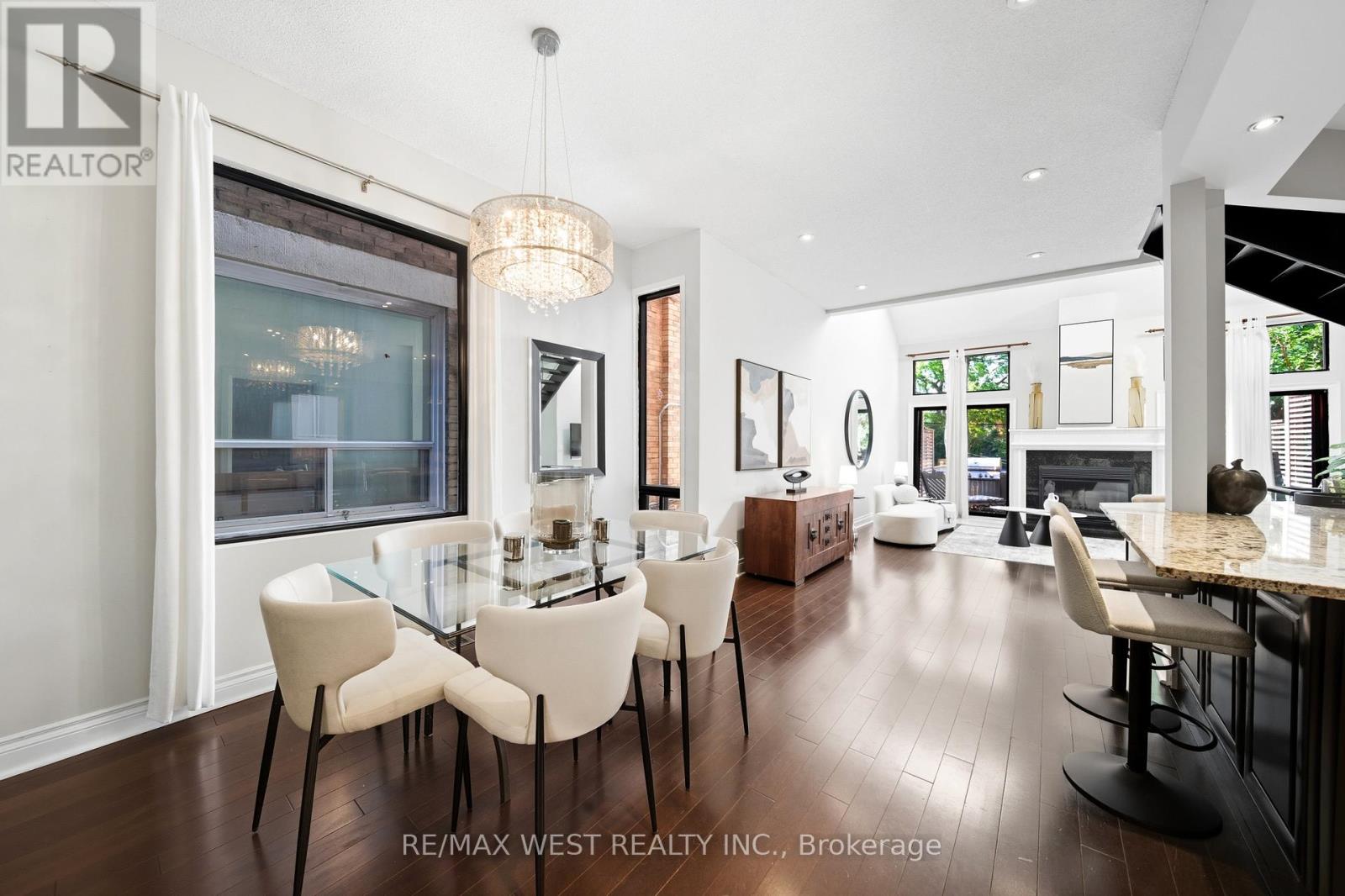 192 Pacific Avenue, Toronto, Ontario  M6P 2P5 - Photo 6 - W12796890