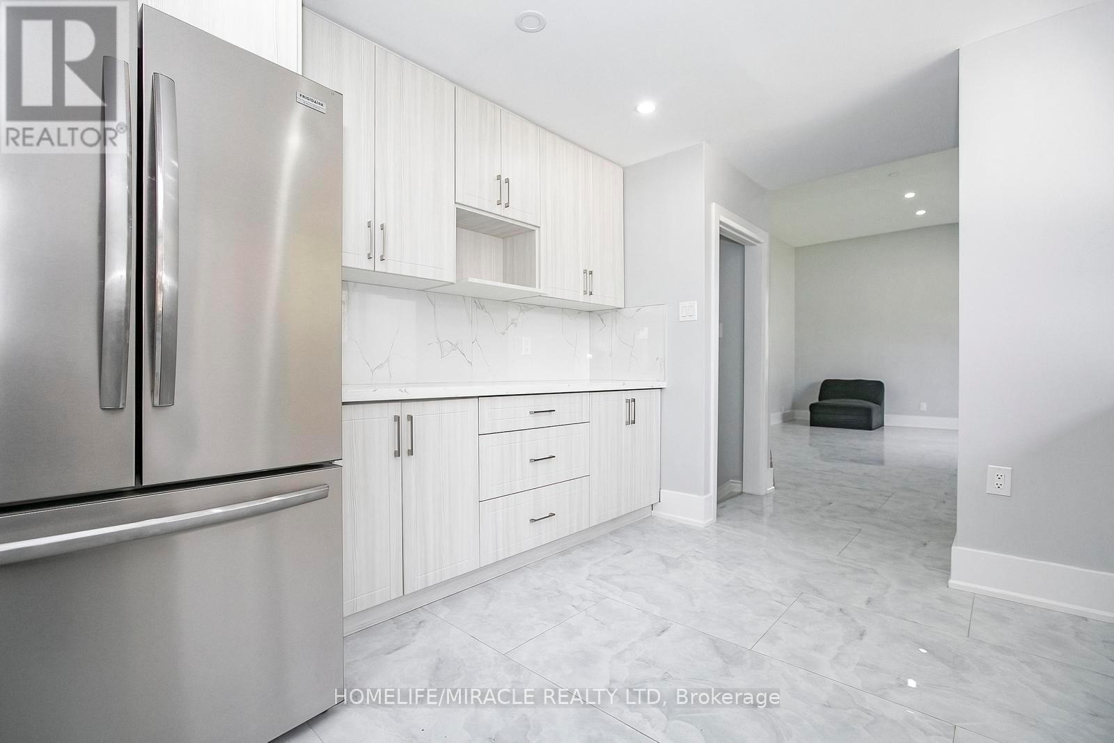 76 Raylawn Crescent, Halton Hills, Ontario  L7G 4N1 - Photo 16 - W12796940