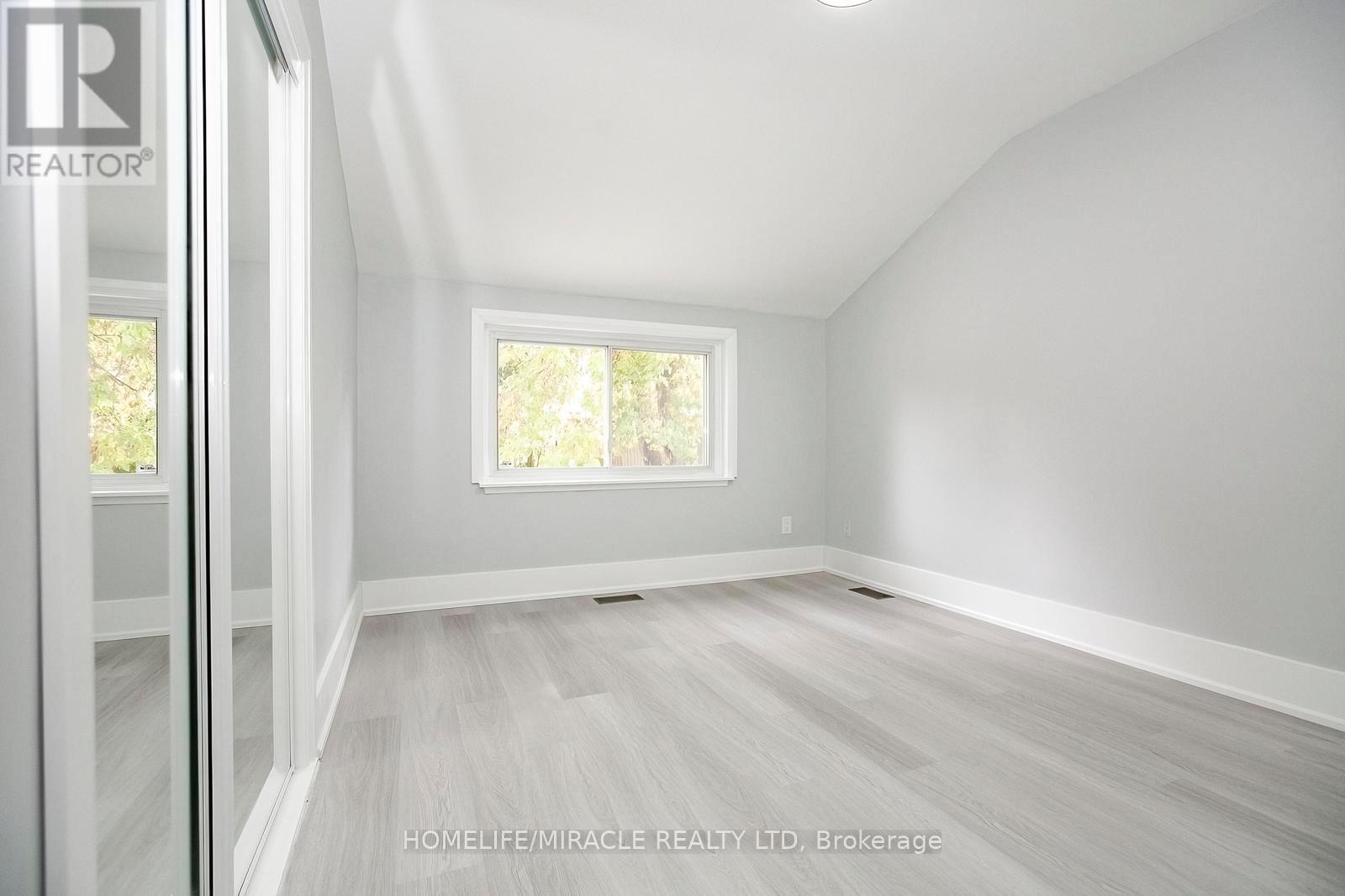 76 Raylawn Crescent, Halton Hills, Ontario  L7G 4N1 - Photo 21 - W12796940