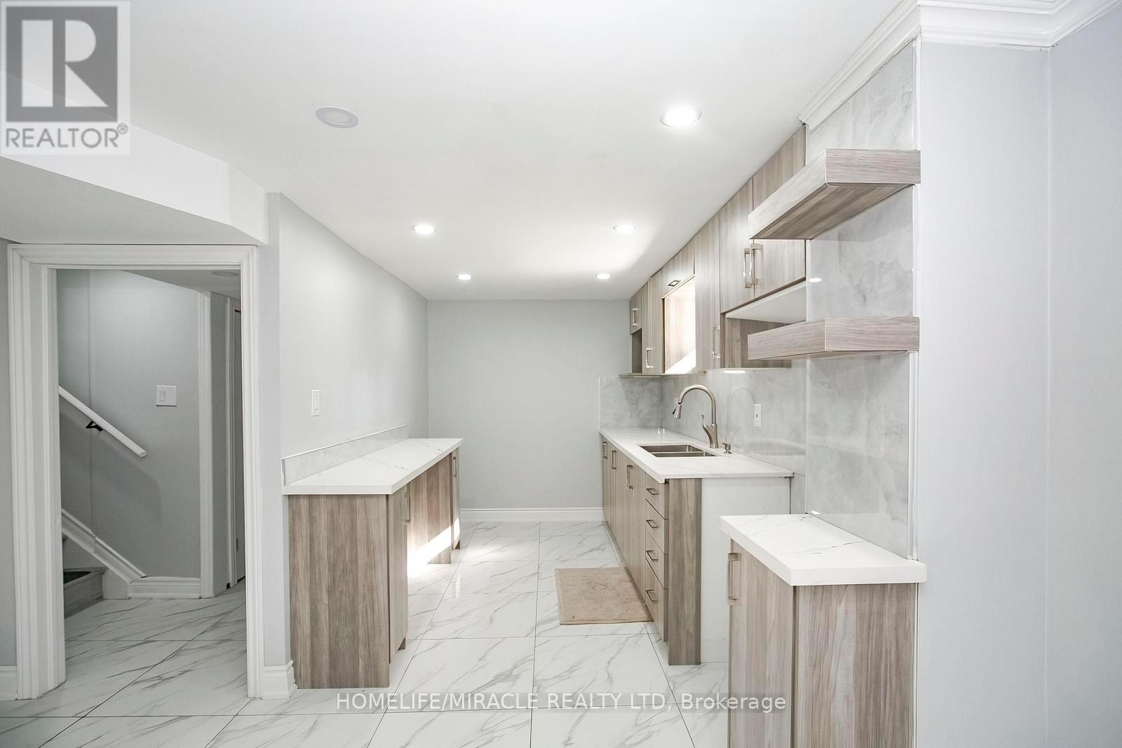 76 Raylawn Crescent, Halton Hills, Ontario  L7G 4N1 - Photo 36 - W12796940