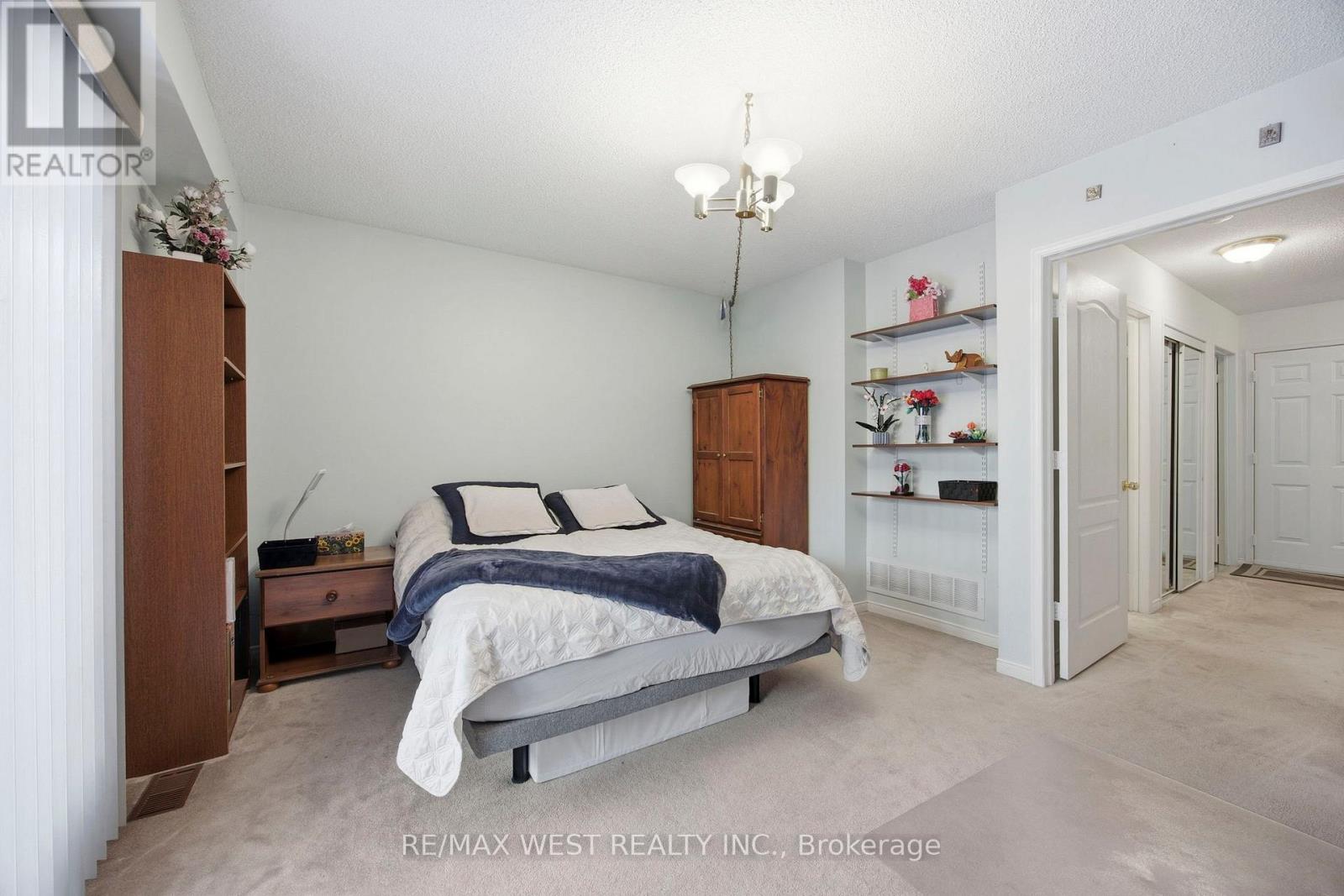 138 Manitoba Street, Toronto, Ontario  M8Y 1E3 - Photo 26 - W12797036