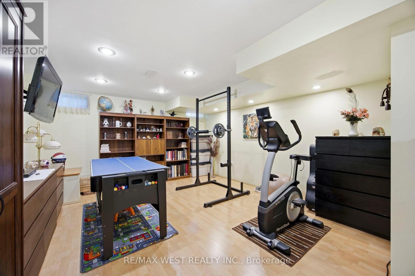 138 Manitoba Street, Toronto, Ontario  M8Y 1E3 - Photo 30 - W12797036