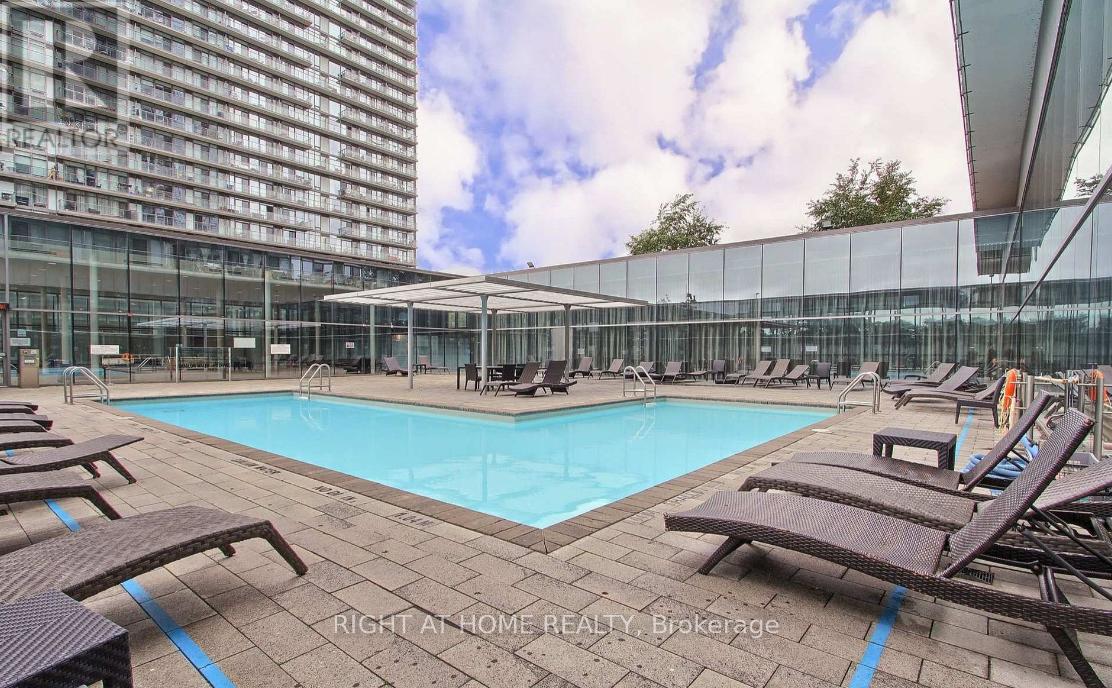 1706 - 105 The Queensway Avenue, Toronto, Ontario  M6S 5B5 - Photo 31 - W12797090