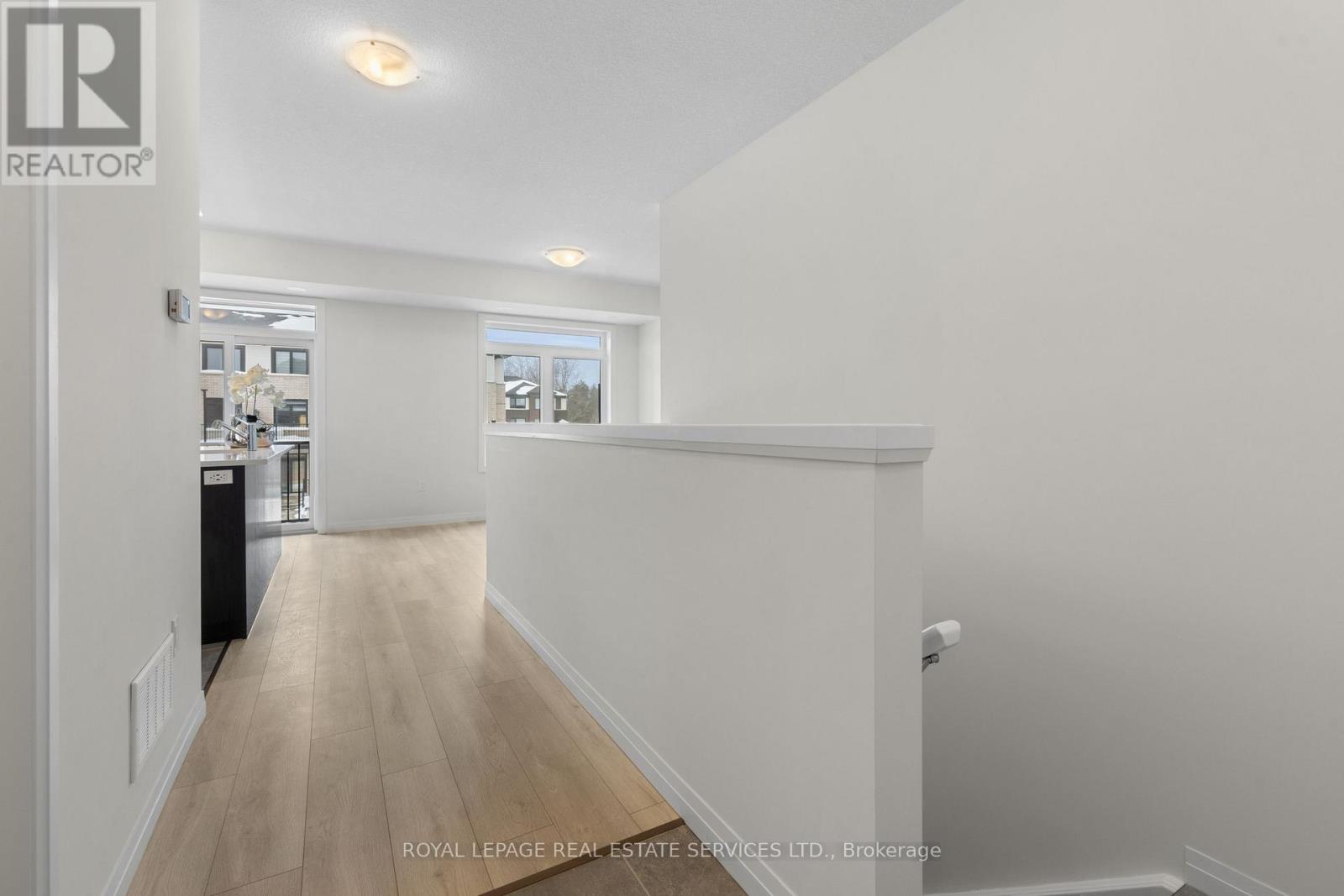 30 Thatcher Drive, Guelph (Kortright East), Ontario  N1L 0R9 - Photo 6 - X12796794