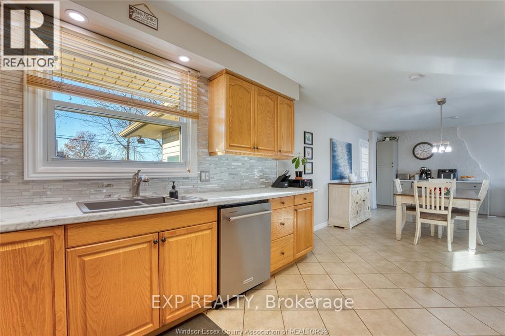 111 Danforth Avenue, Leamington, Ontario  N8H 2R1 - Photo 12 - X12796808