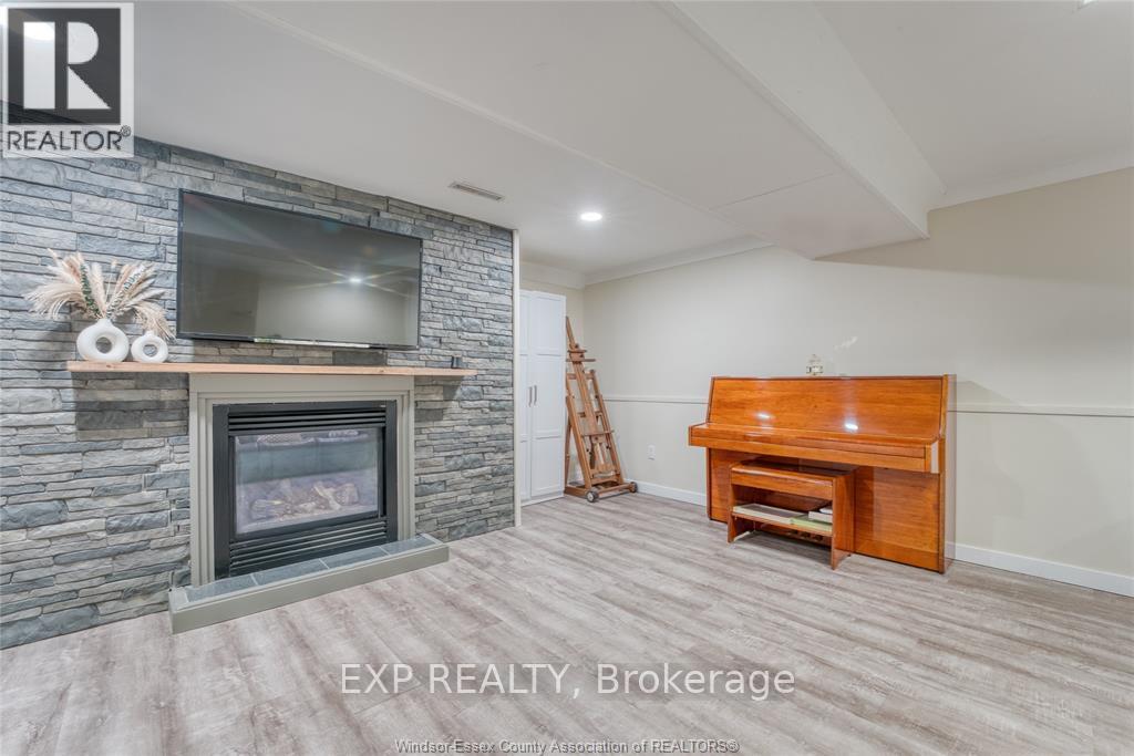 111 Danforth Avenue, Leamington, Ontario  N8H 2R1 - Photo 30 - X12796808