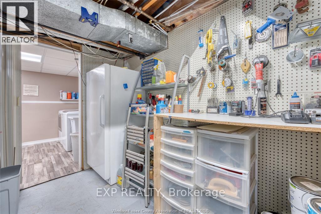 111 Danforth Avenue, Leamington, Ontario  N8H 2R1 - Photo 36 - X12796808