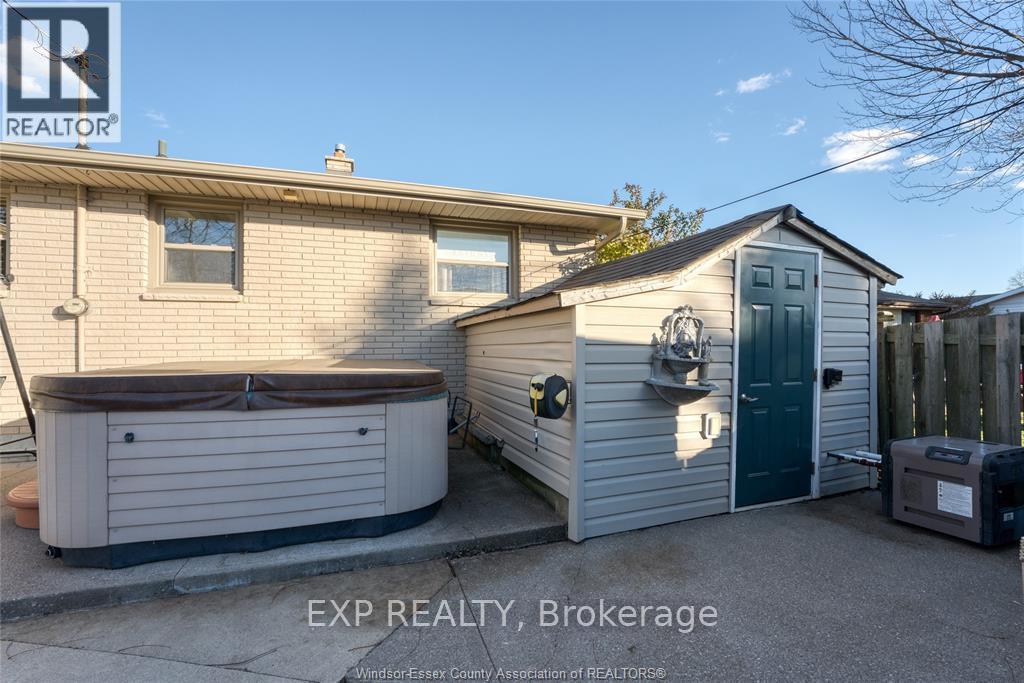 111 Danforth Avenue, Leamington, Ontario  N8H 2R1 - Photo 44 - X12796808