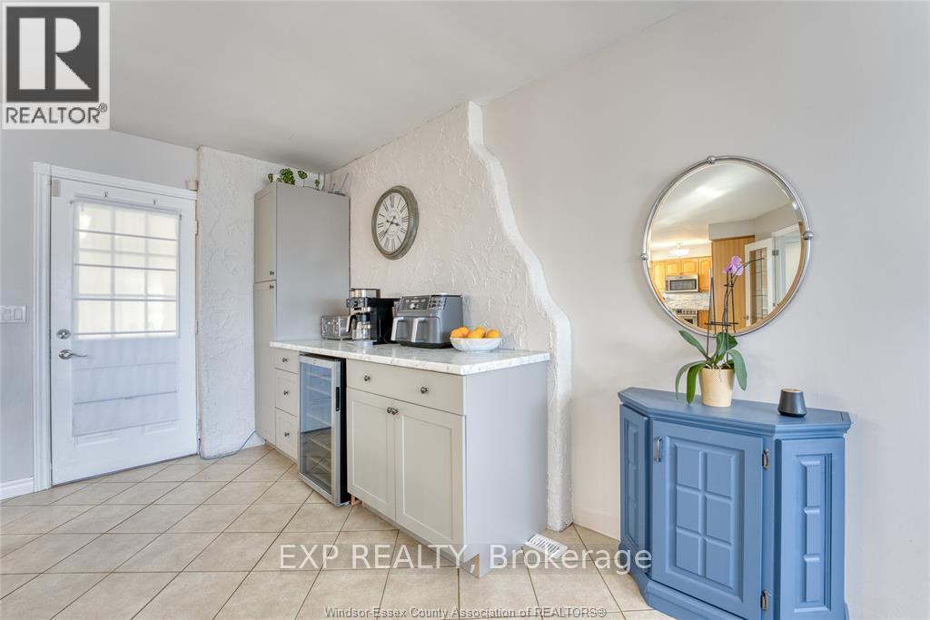 111 Danforth Avenue, Leamington, Ontario  N8H 2R1 - Photo 6 - X12796808