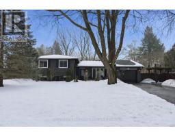 3 TYNEDALE COURT, Hamilton, Ontario