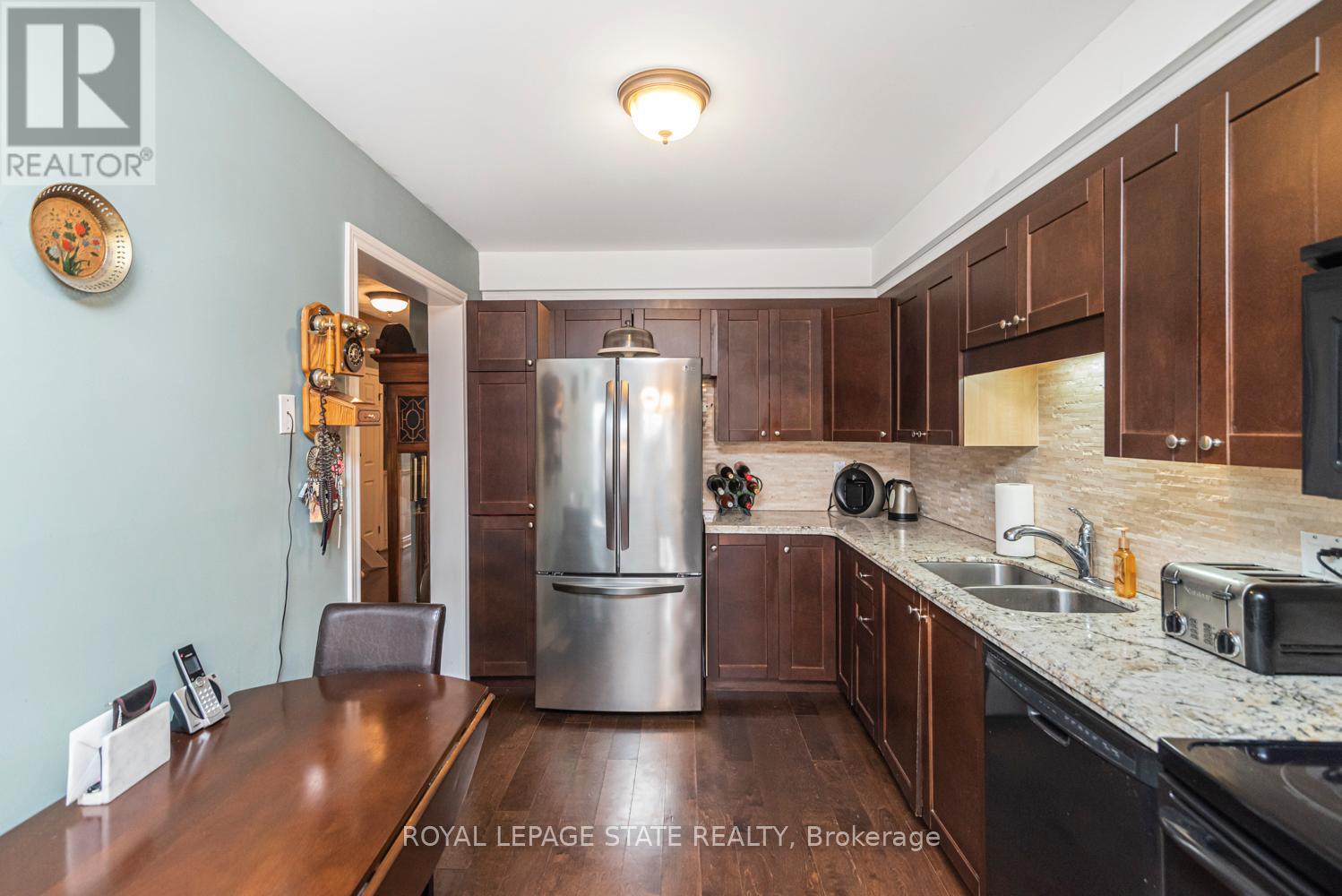 22 - 255 Mount Albion Road, Hamilton, Ontario  L8K 6P7 - Photo 18 - X12797004