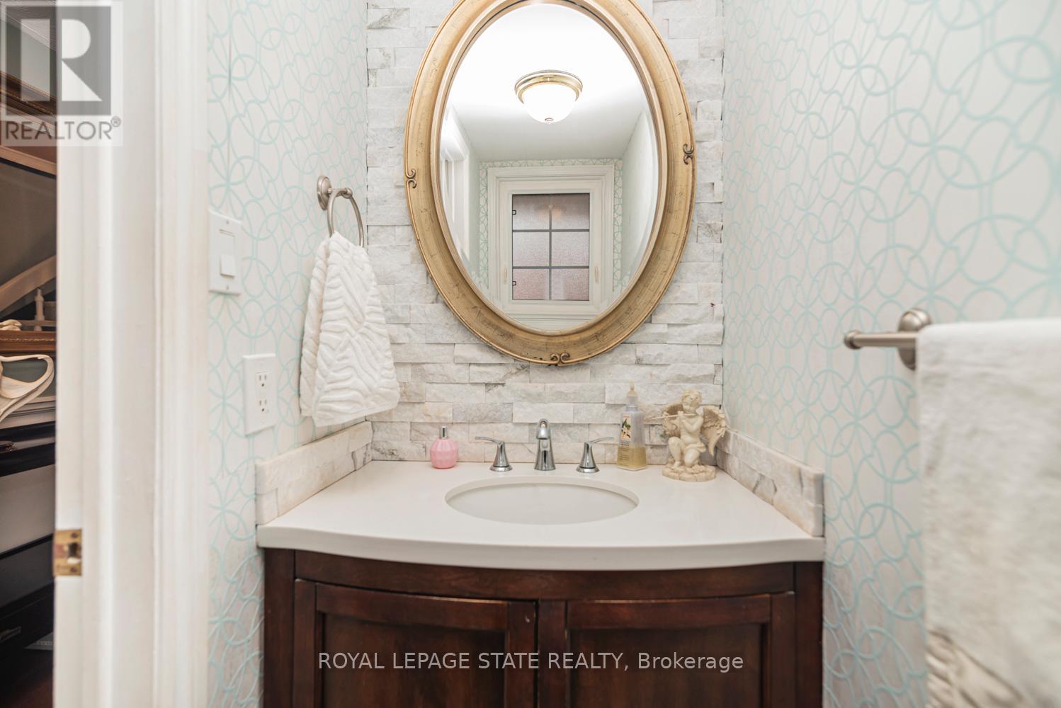 22 - 255 Mount Albion Road, Hamilton, Ontario  L8K 6P7 - Photo 22 - X12797004