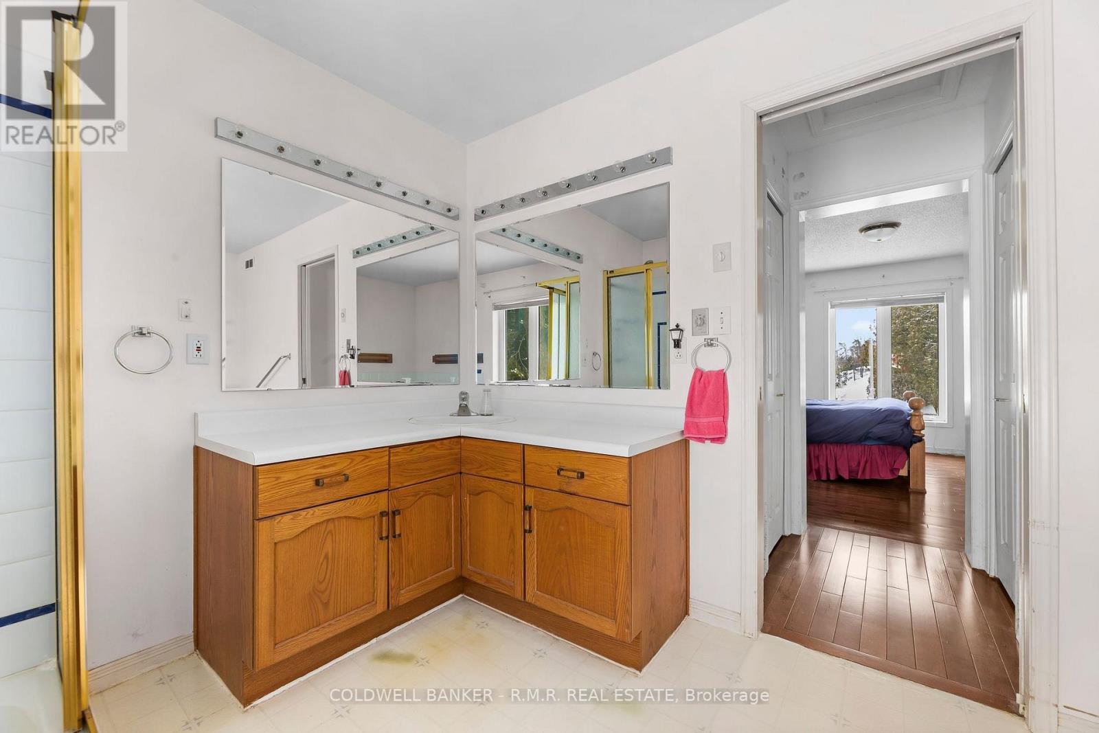 17 Stanley Road, Kawartha Lakes, Ontario  K0M 2T0 - Photo 23 - X12797010