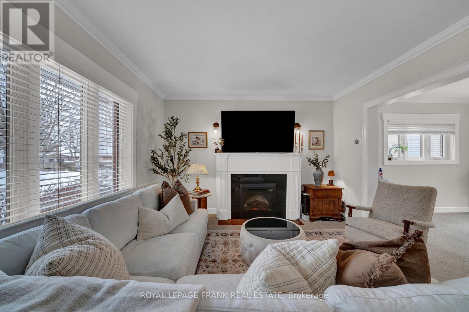 86 Roxborough Avenue, Oshawa, Ontario  L1G 5W4 - Photo 5 - E12797102