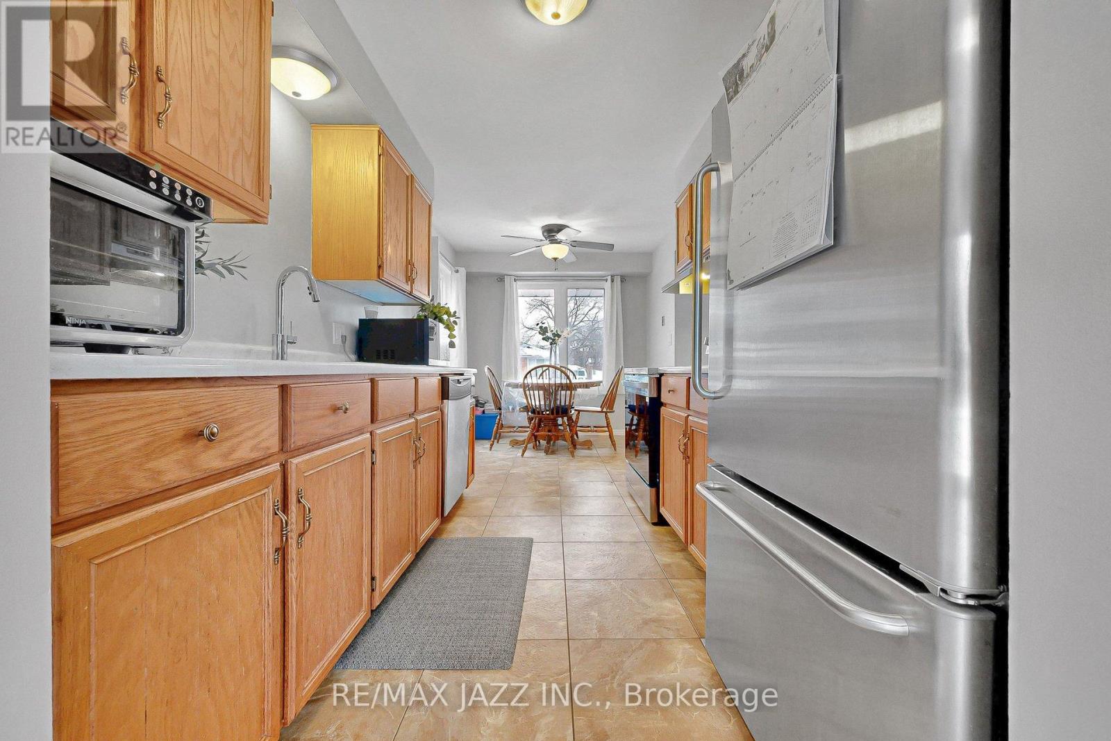 102 Penfound Drive, Clarington, Ontario  L1C 4B8 - Photo 12 - E12797204