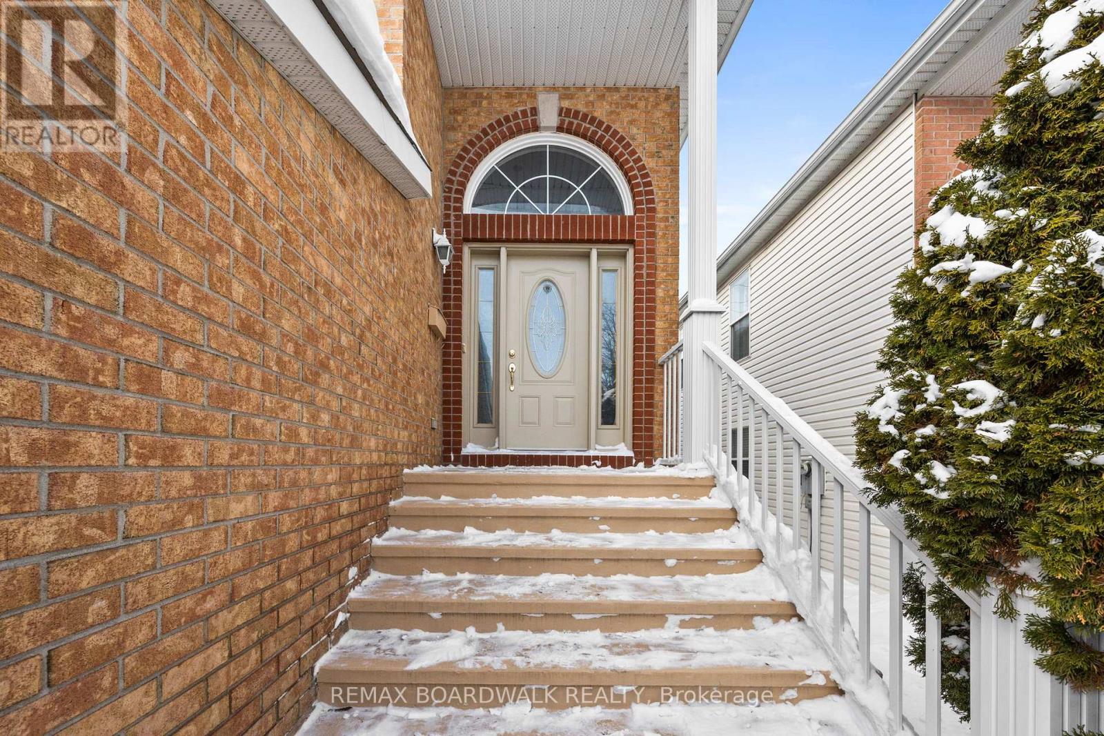 76 Boulder Way, Ottawa, Ontario  K2J 4R5 - Photo 2 - X12797270