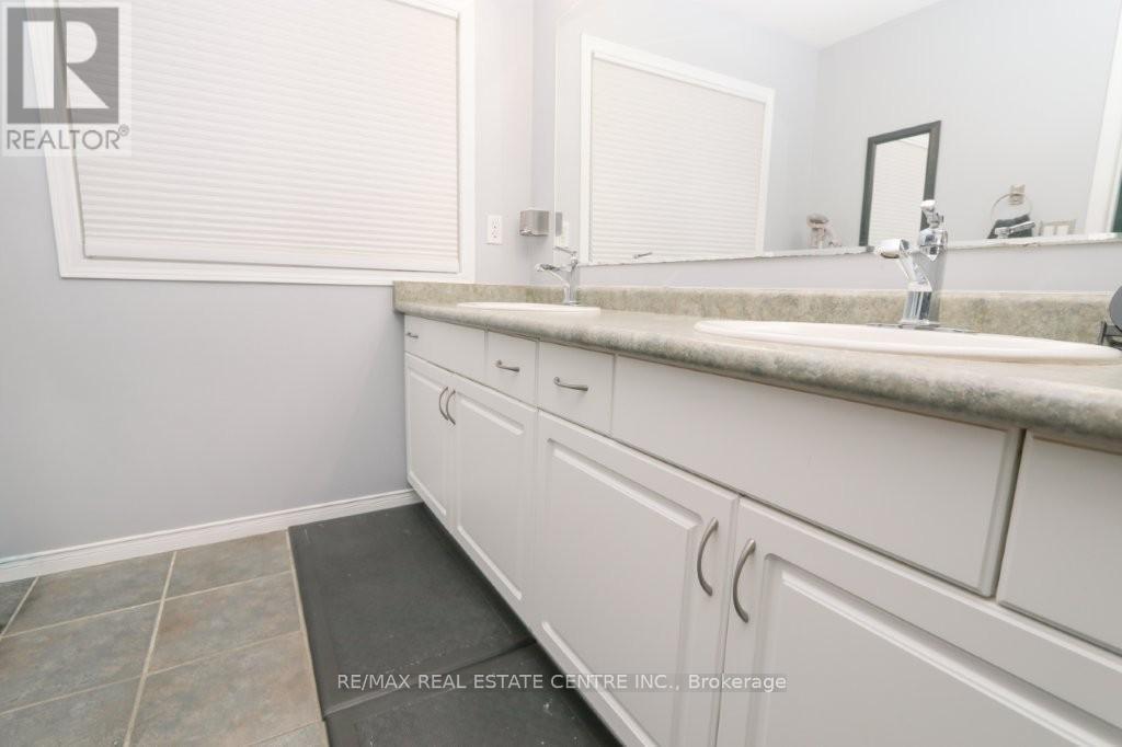 15 Gees Way, Cambridge, Ontario  N3C 4M5 - Photo 14 - X12797144