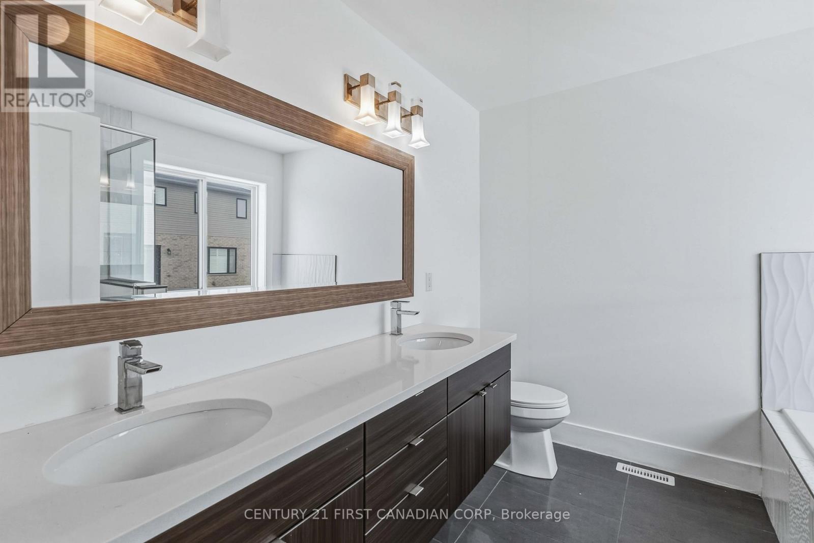 6956 Raleigh Boulevard, London South, Ontario  N6P 0E4 - Photo 36 - X12797218