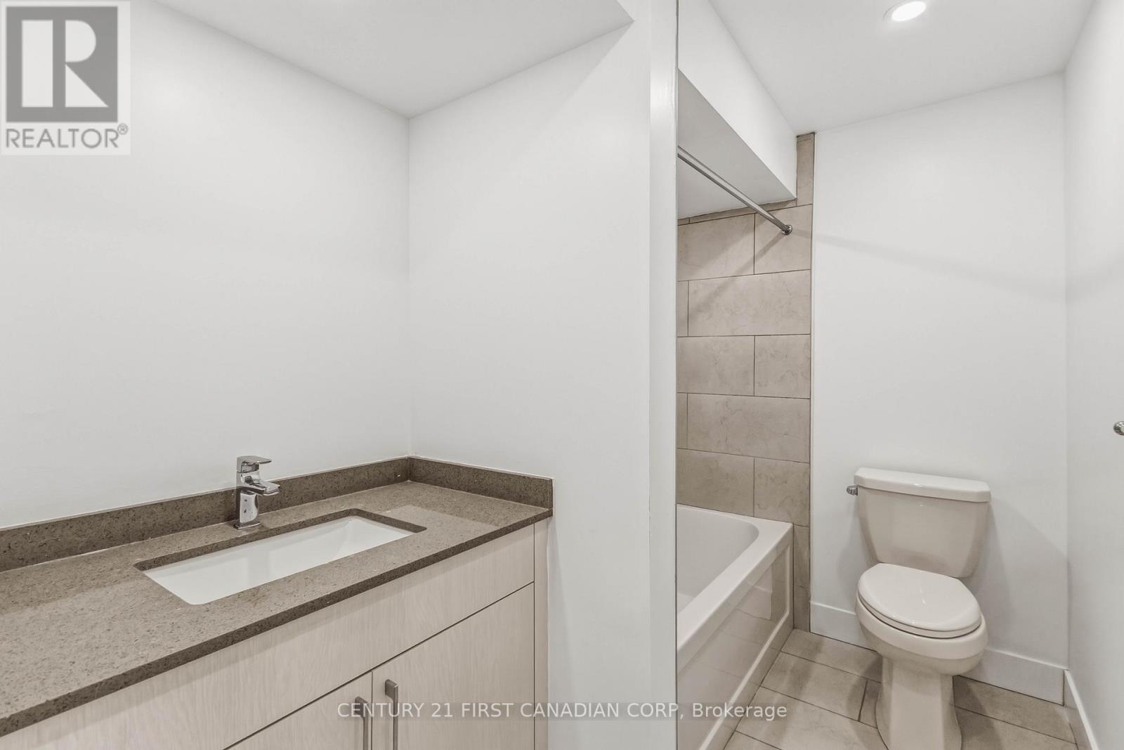 6956 Raleigh Boulevard, London South, Ontario  N6P 0E4 - Photo 42 - X12797218