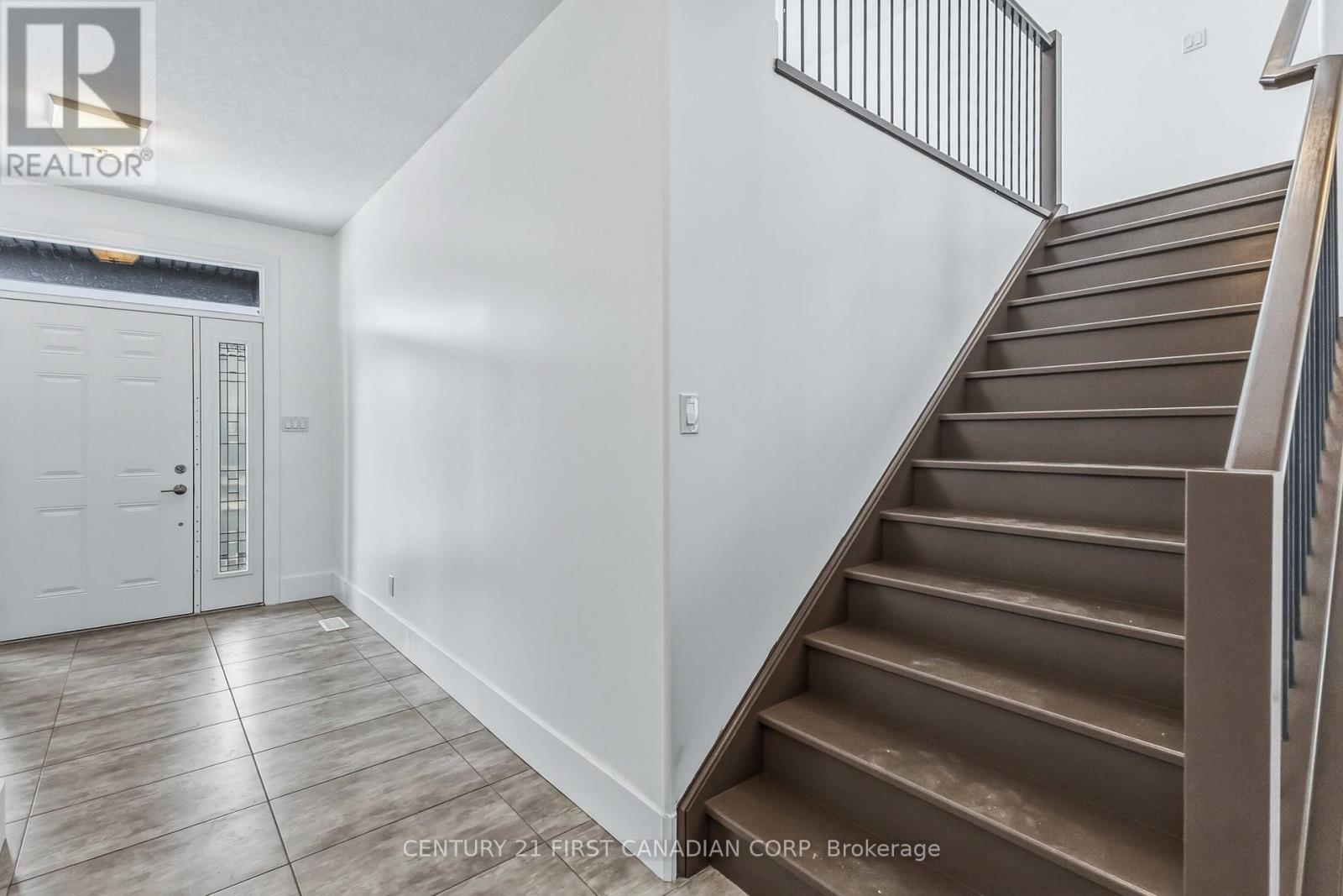 6956 Raleigh Boulevard, London South, Ontario  N6P 0E4 - Photo 7 - X12797218