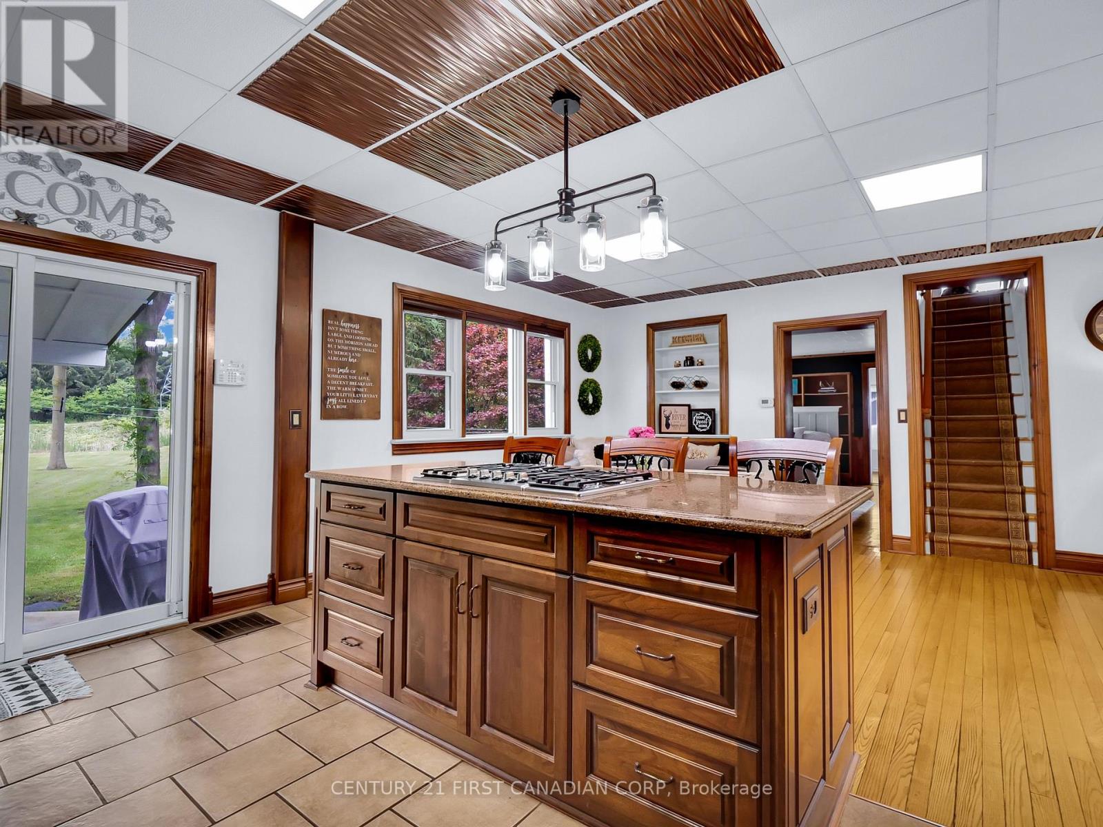 13660 Longwoods Road, Chatham-Kent, Ontario  N0P 2K0 - Photo 16 - X12797256