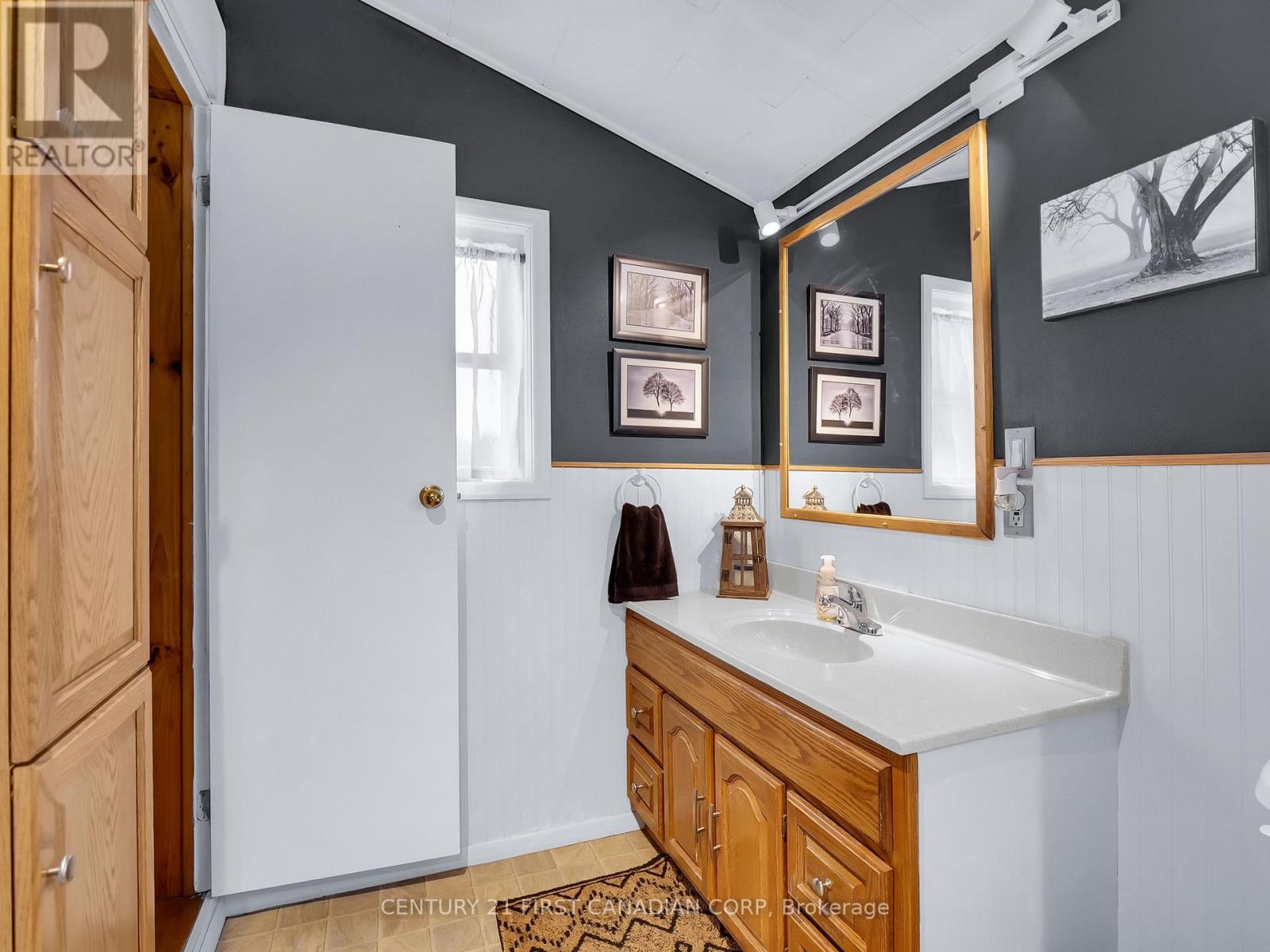 13660 Longwoods Road, Chatham-Kent, Ontario  N0P 2K0 - Photo 30 - X12797256