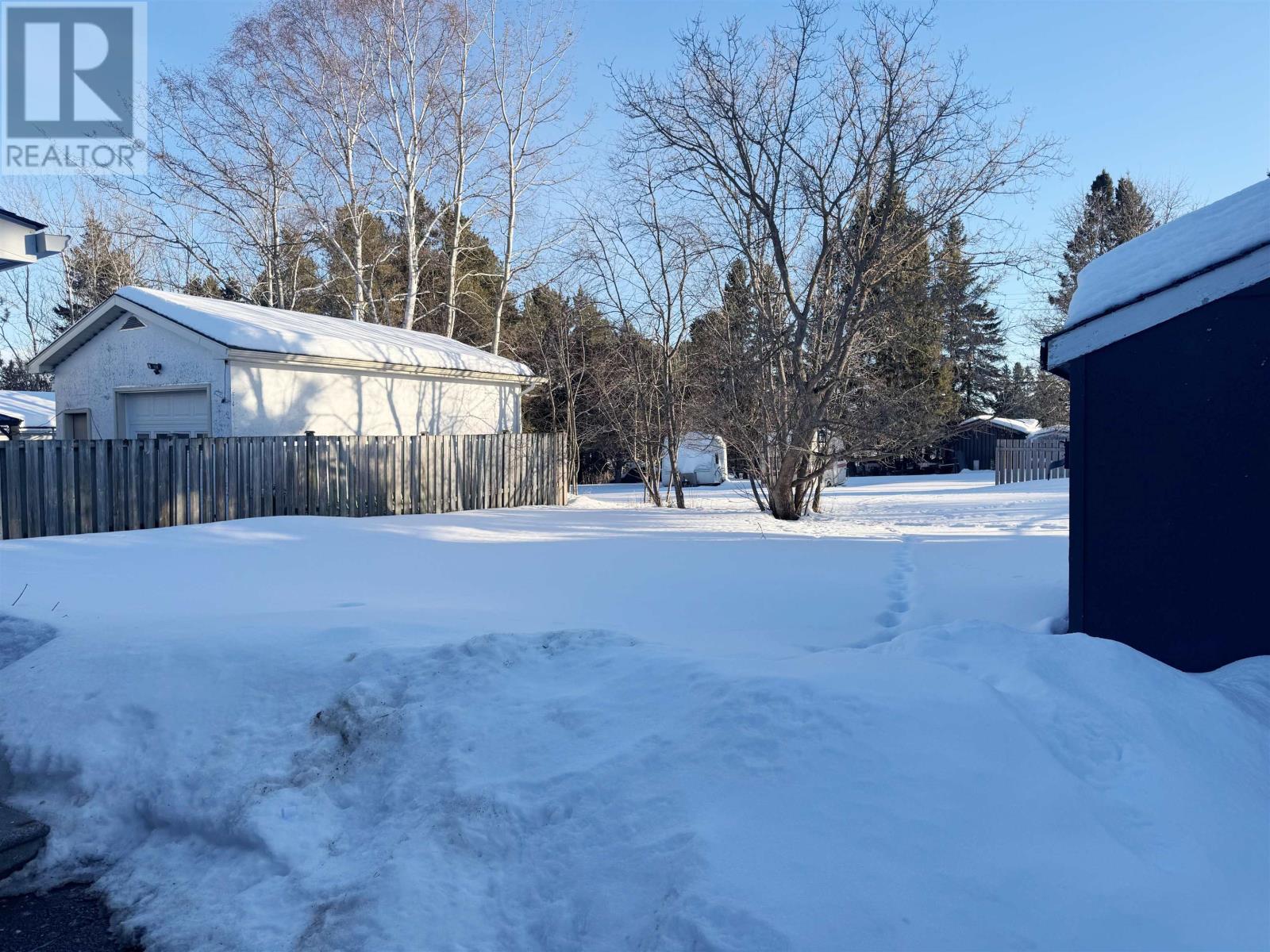 325 Rona St, Thunder Bay, Ontario  P7A 1R3 - Photo 2 - TB2600246