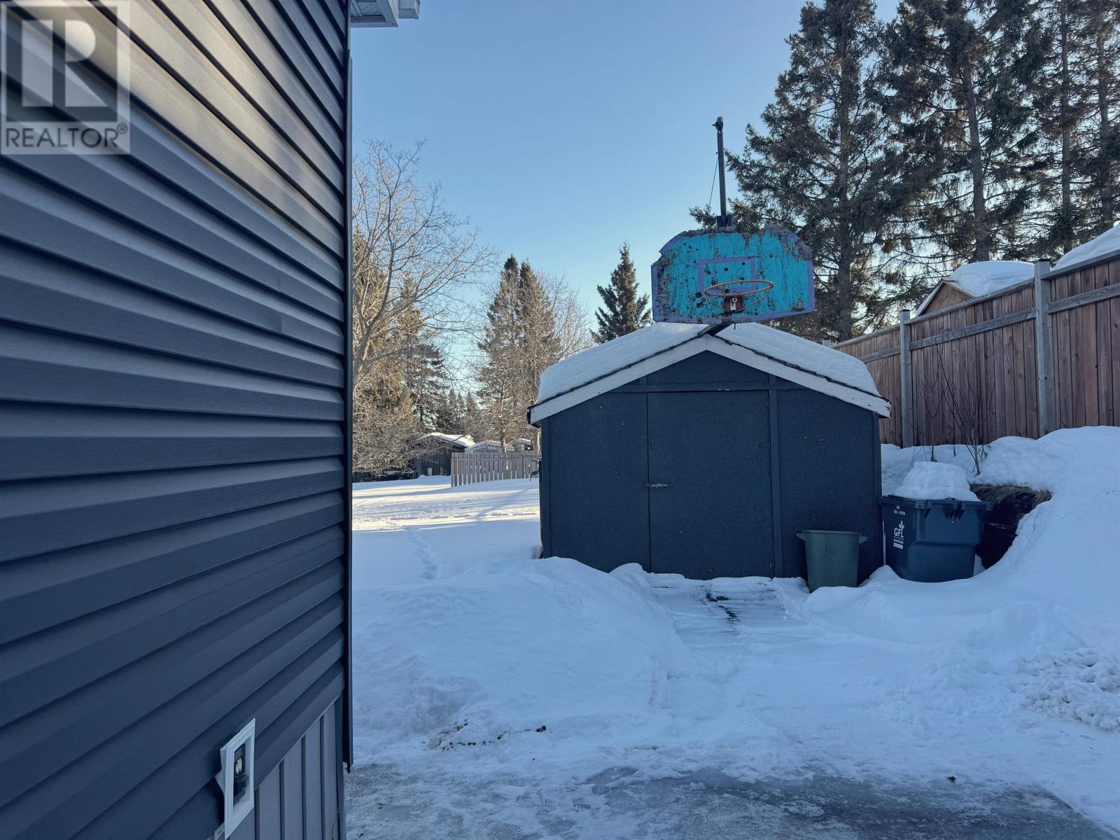 325 Rona St, Thunder Bay, Ontario  P7A 1R3 - Photo 3 - TB2600246