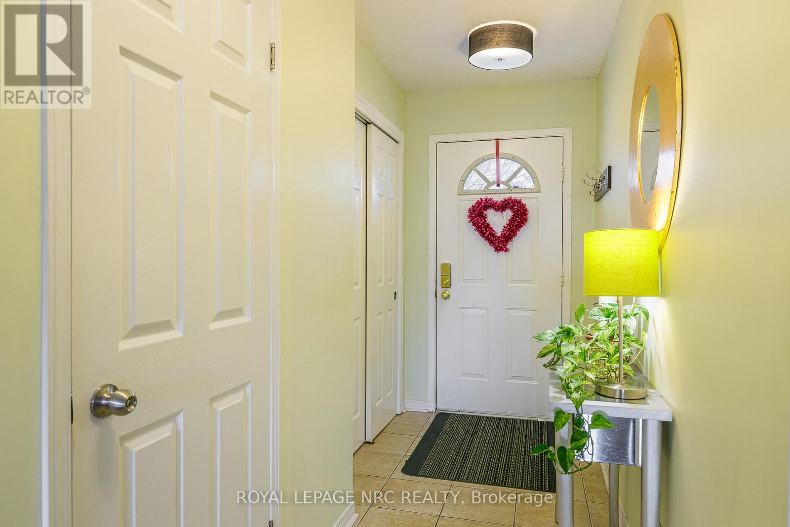 20 - 7470 Monastery Drive, Niagara Falls, Ontario  L2H 3B3 - Photo 4 - X12797266