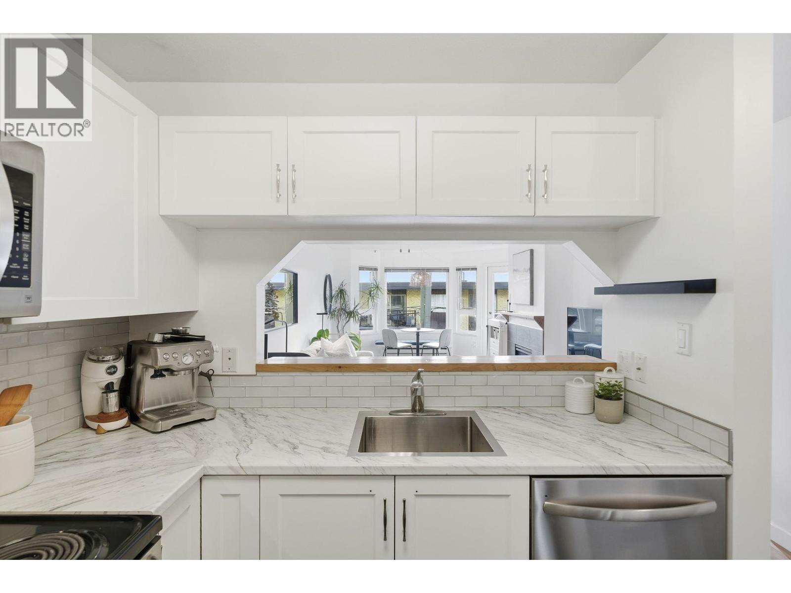 204 315 E 3rd Street, North Vancouver, British Columbia  V7L 1G1 - Photo 12 - R3090951