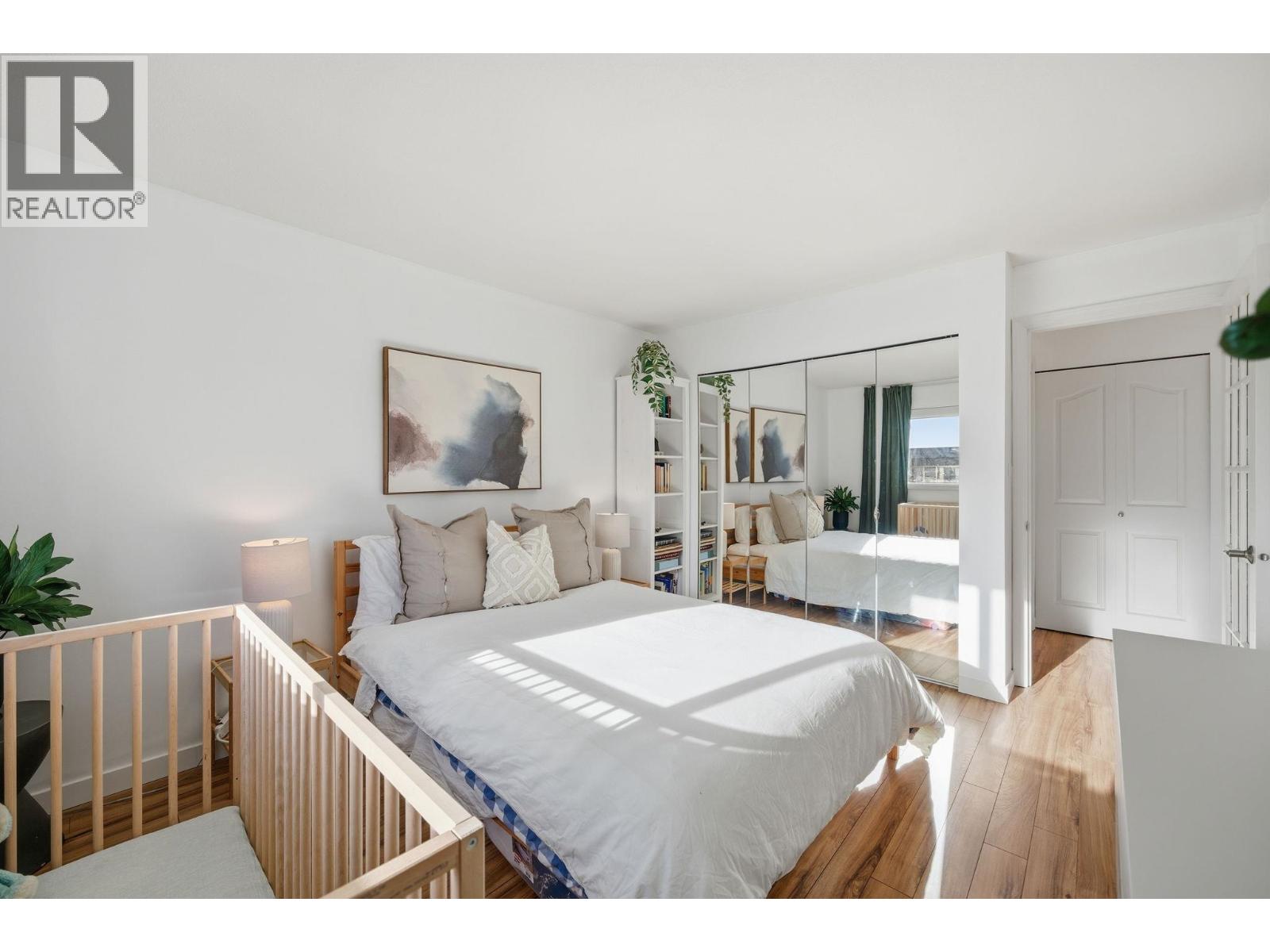 204 315 E 3rd Street, North Vancouver, British Columbia  V7L 1G1 - Photo 15 - R3090951