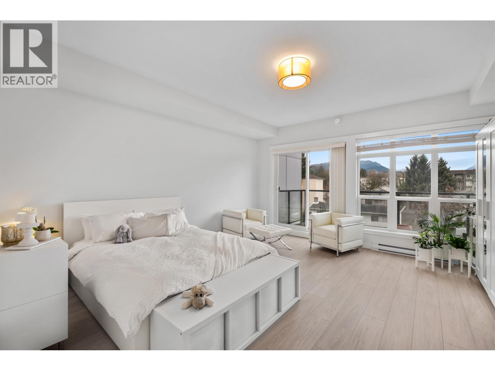 301 2356 Welcher Avenue, Port Coquitlam, British Columbia  V3C 1X5 - Photo 1 - R3090968