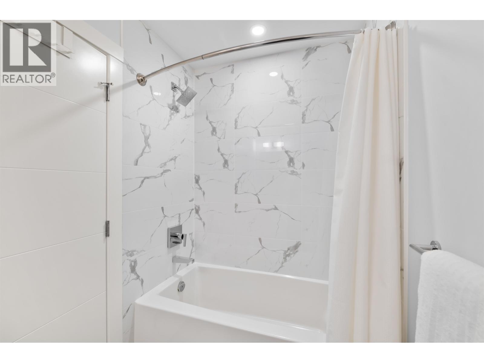 301 2356 Welcher Avenue, Port Coquitlam, British Columbia  V3C 1X5 - Photo 10 - R3090968