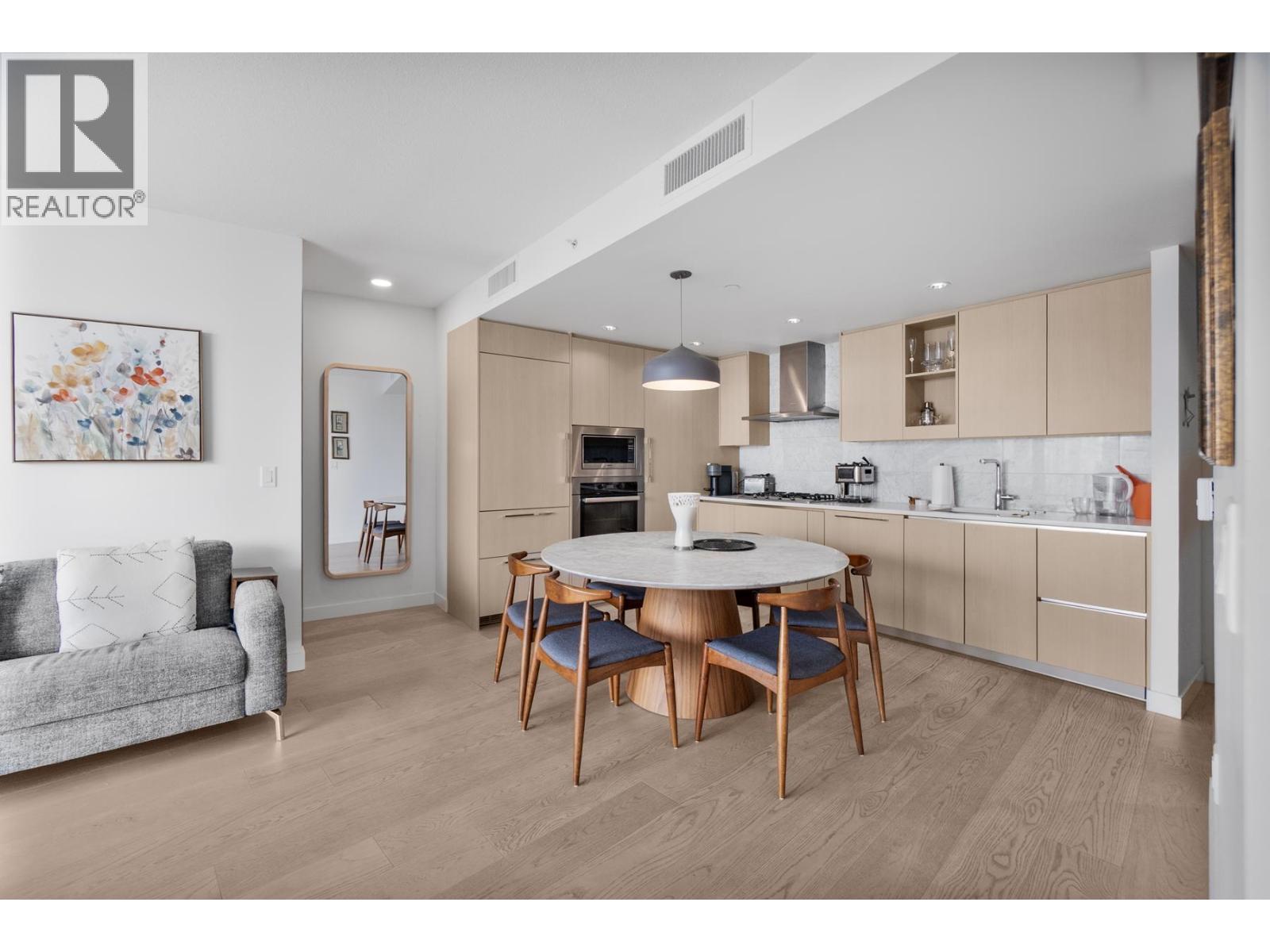 2720 89 Nelson Street, Vancouver, British Columbia  V6Z 0E7 - Photo 3 - R3090945