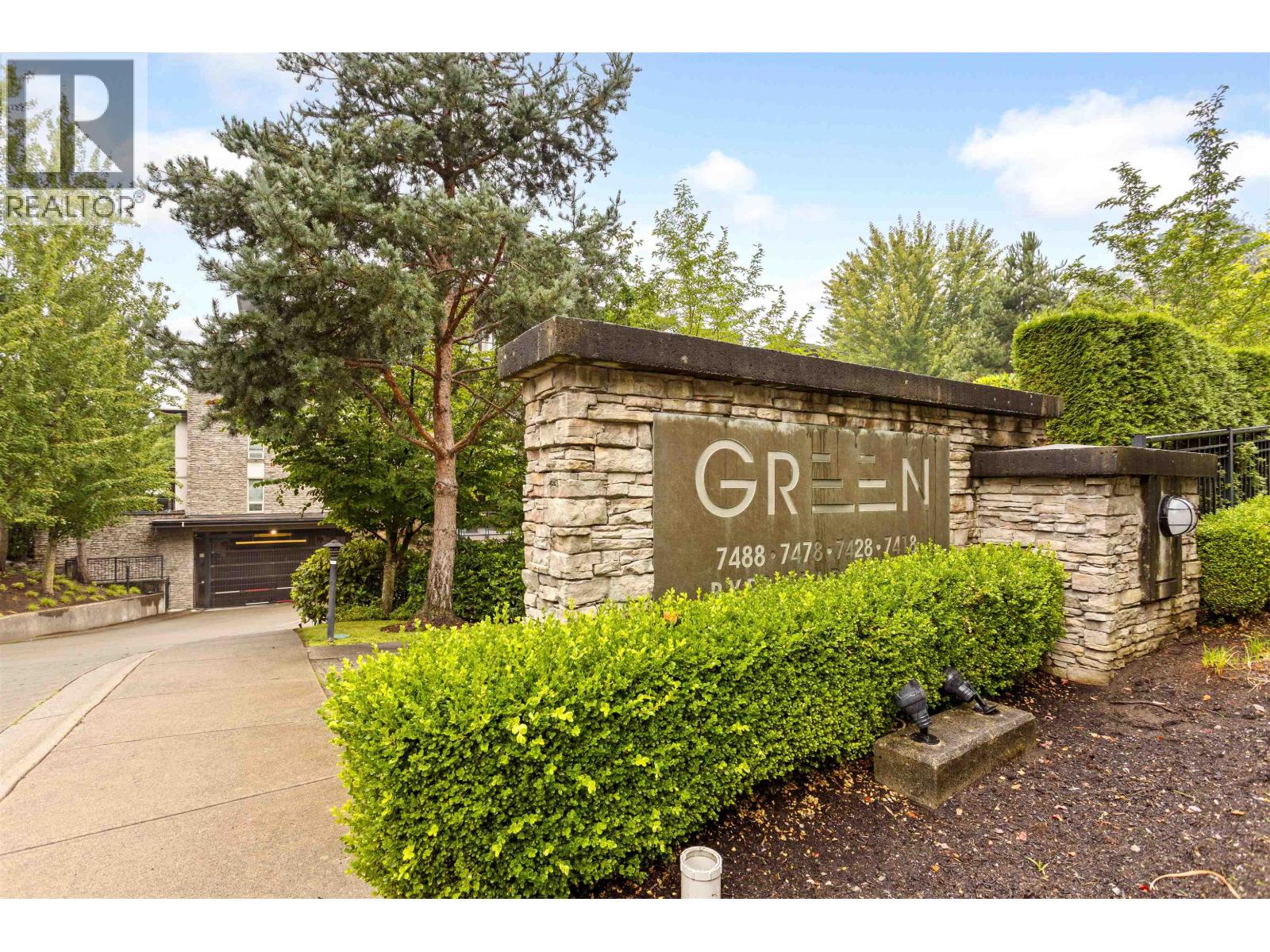 420 7478 Byrnepark Walk, Burnaby, British Columbia  V3N 0B5 - Photo 1 - R3090956