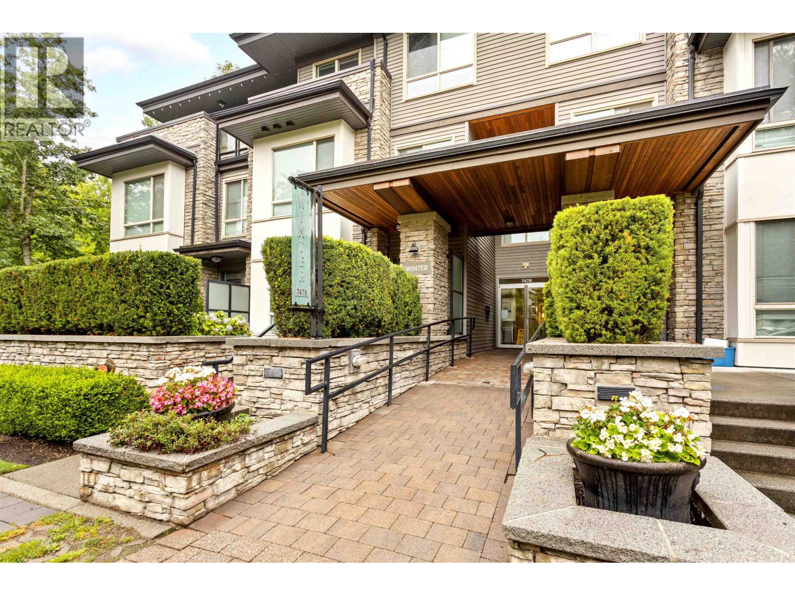 420 7478 Byrnepark Walk, Burnaby, British Columbia  V3N 0B5 - Photo 3 - R3090956