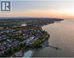 1981 MACDONALD STREET, Vancouver, British Columbia