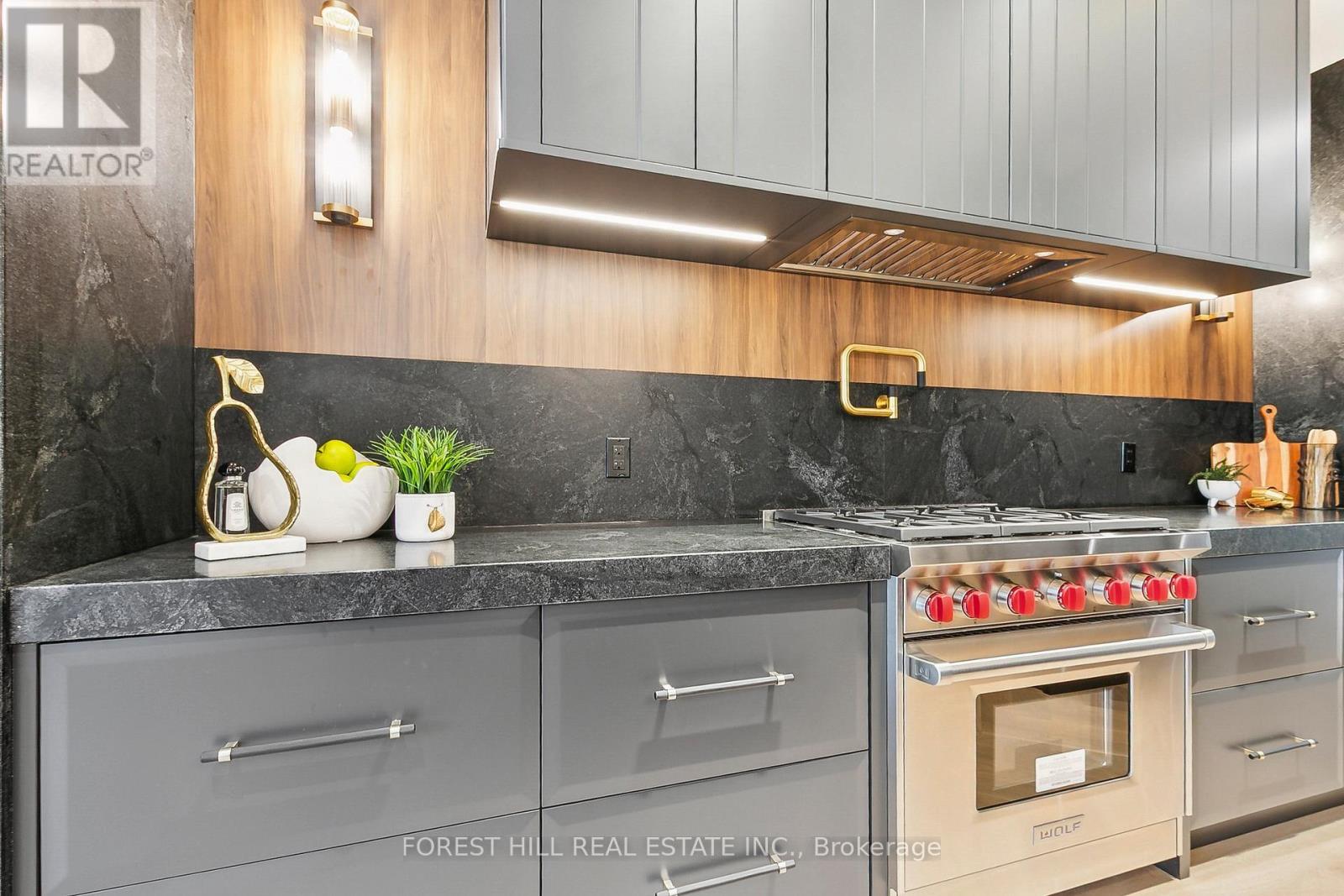 12 Otter Crescent, Toronto, Ontario  M5N 2W2 - Photo 14 - C12797134