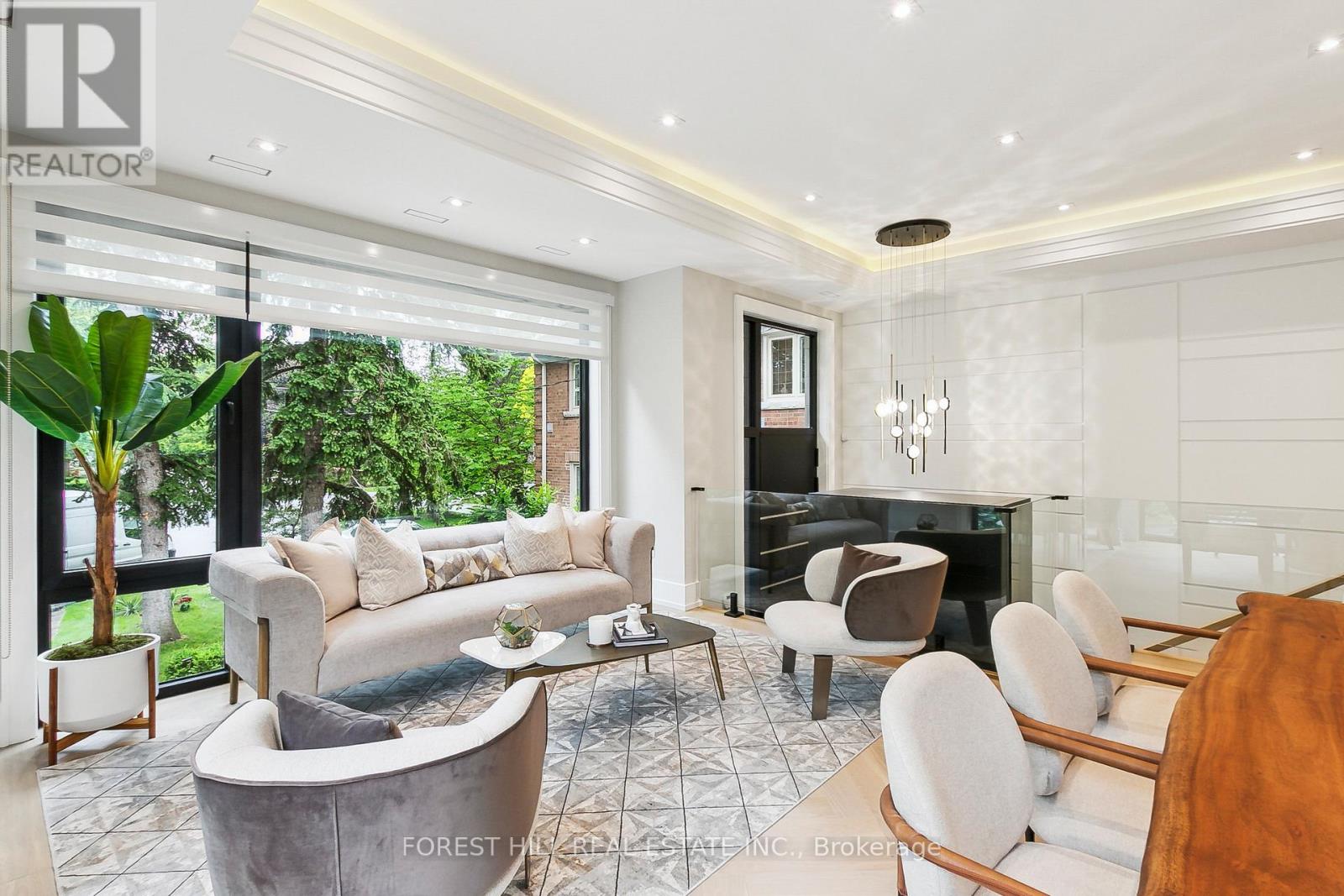 12 Otter Crescent, Toronto, Ontario  M5N 2W2 - Photo 3 - C12797134