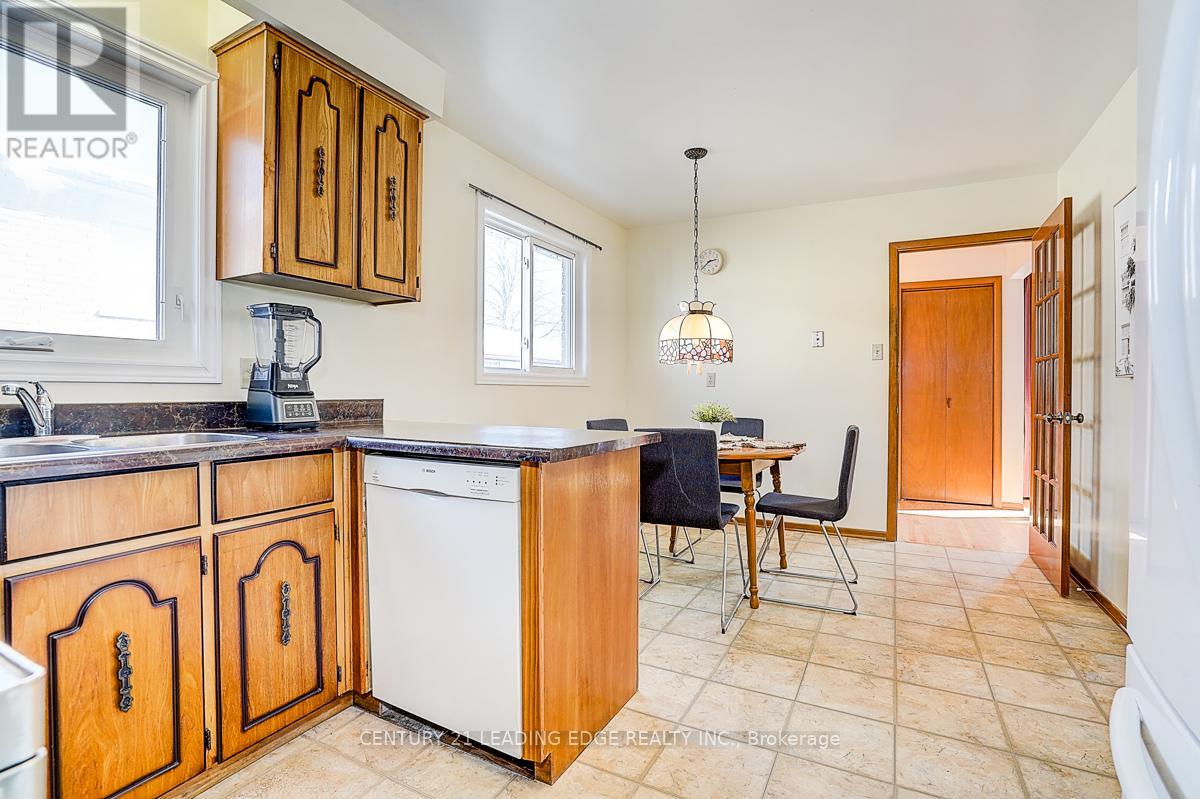 363 Apache Trail, Toronto, Ontario  M2H 2W6 - Photo 19 - C12797168