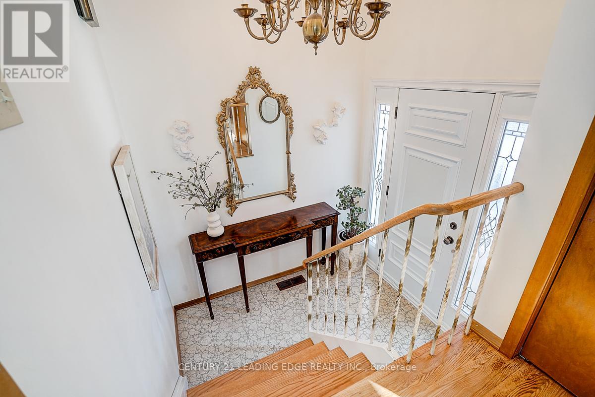 363 Apache Trail, Toronto, Ontario  M2H 2W6 - Photo 3 - C12797168